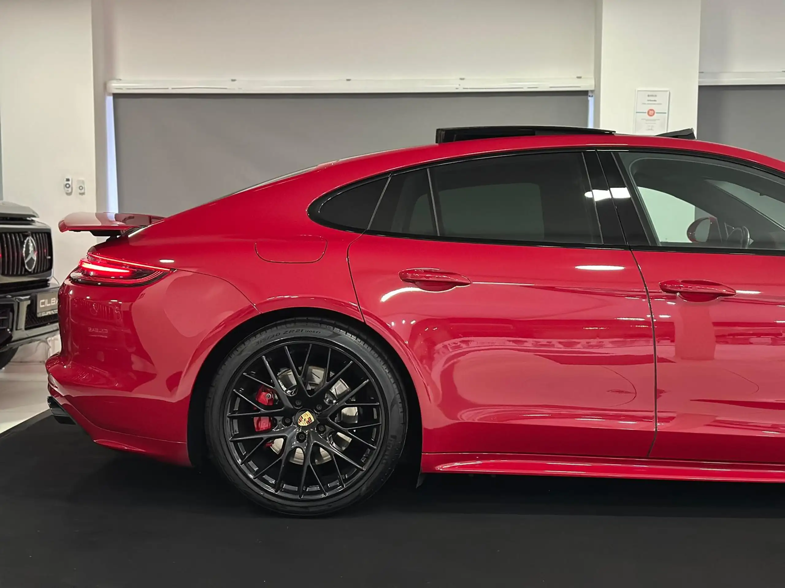 Porsche - Panamera