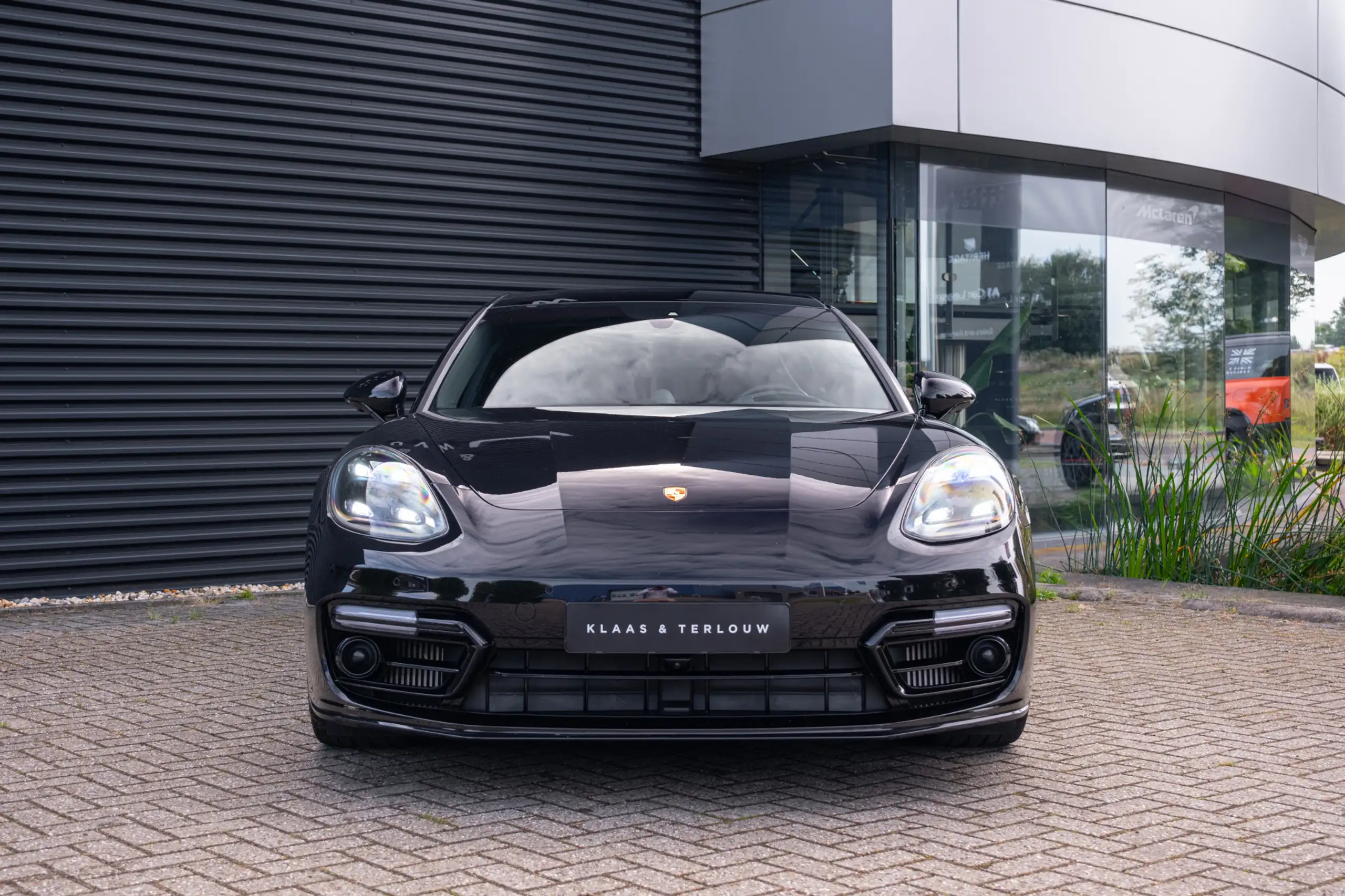 Porsche - Panamera