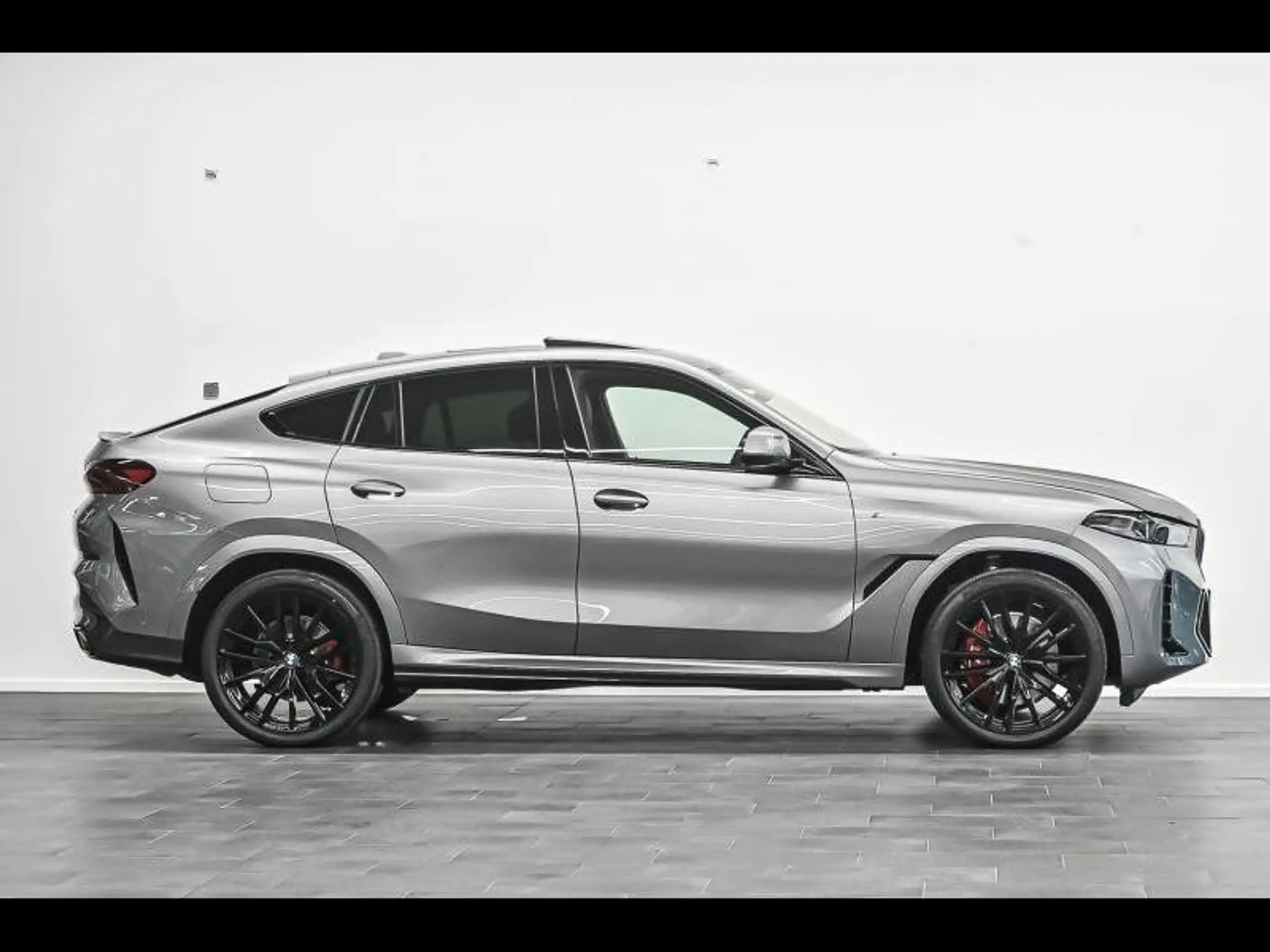 BMW - X6