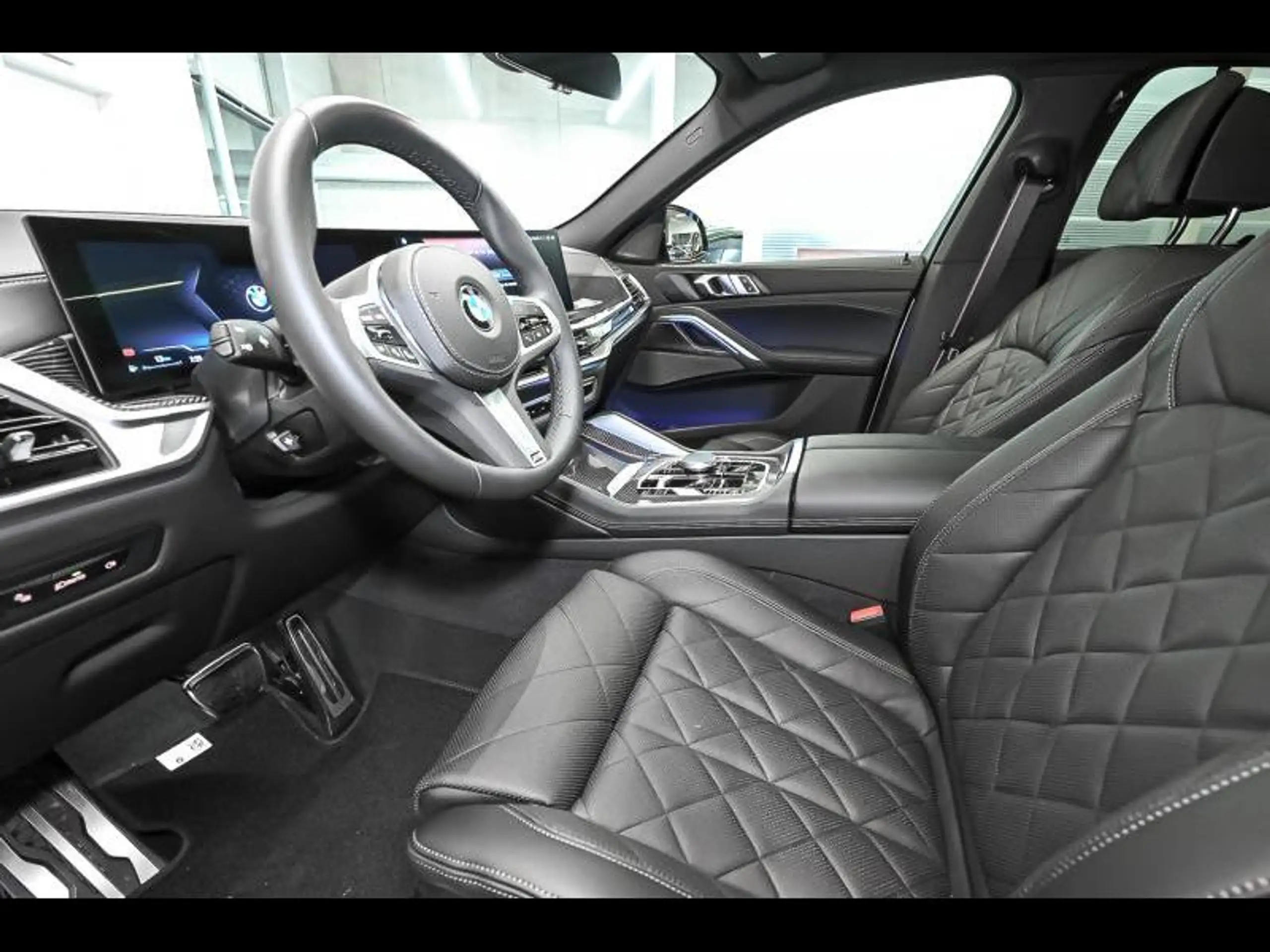 BMW - X6