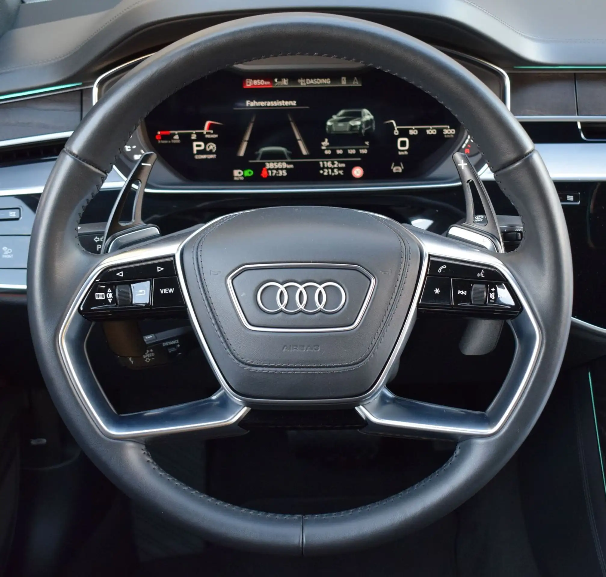 Audi - A8