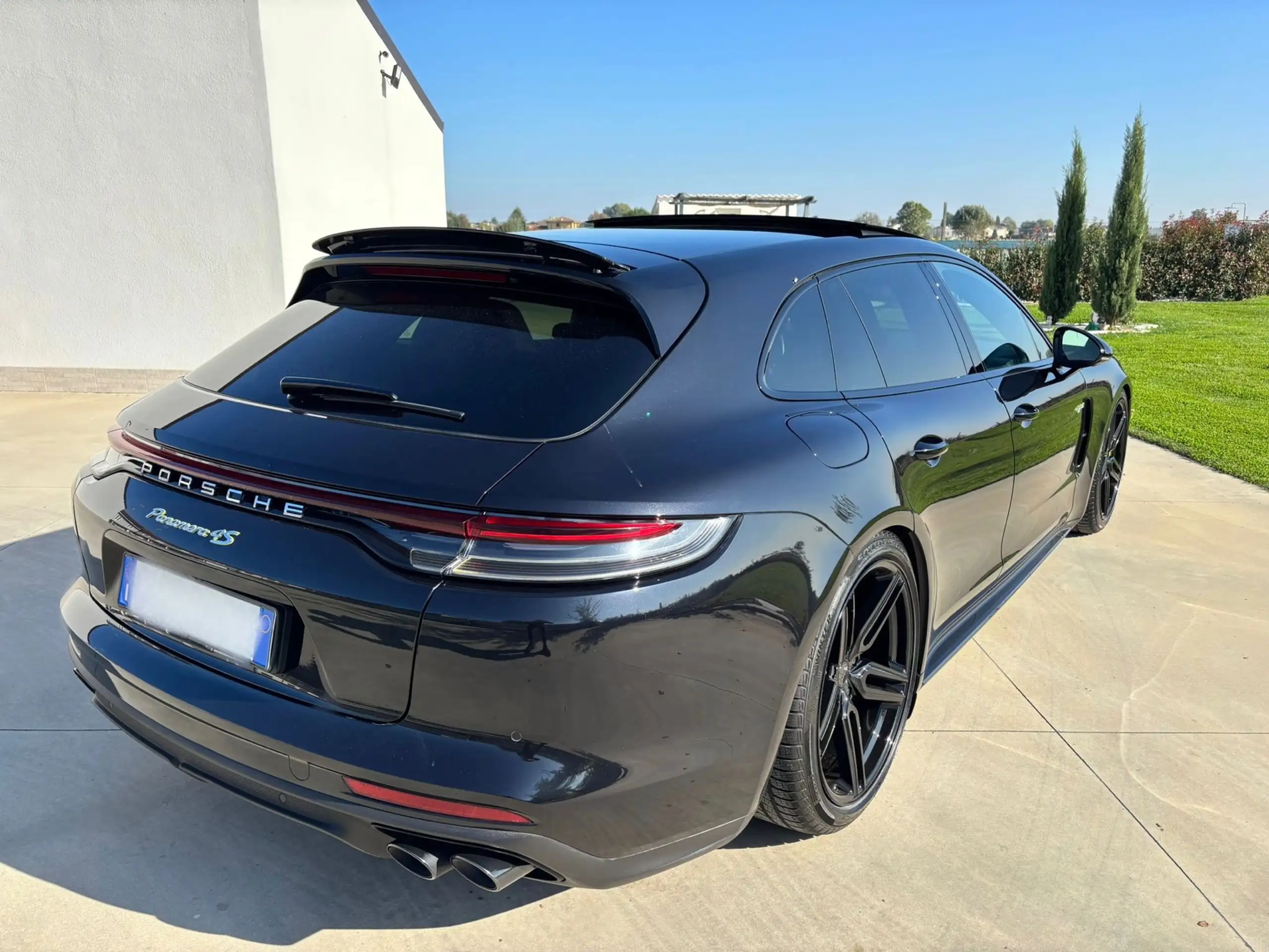 Porsche - Panamera