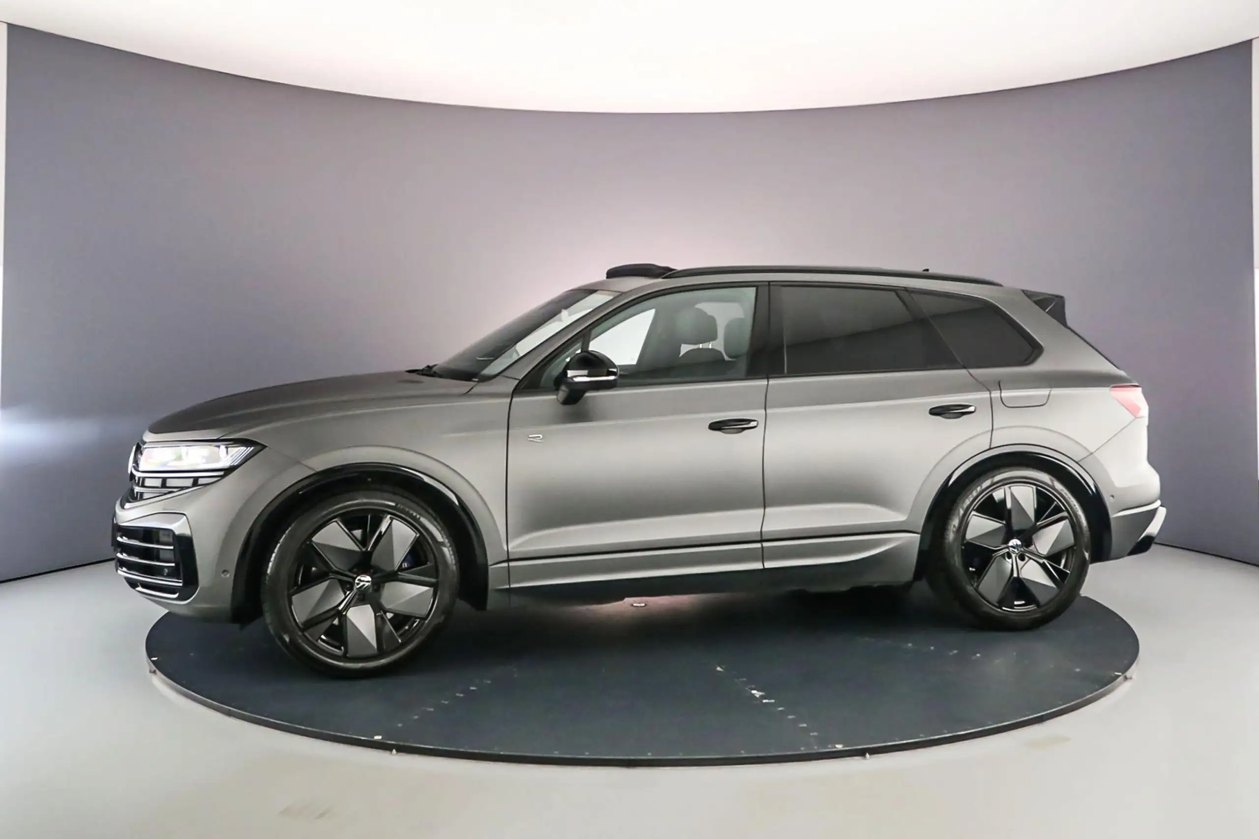 Volkswagen - Touareg