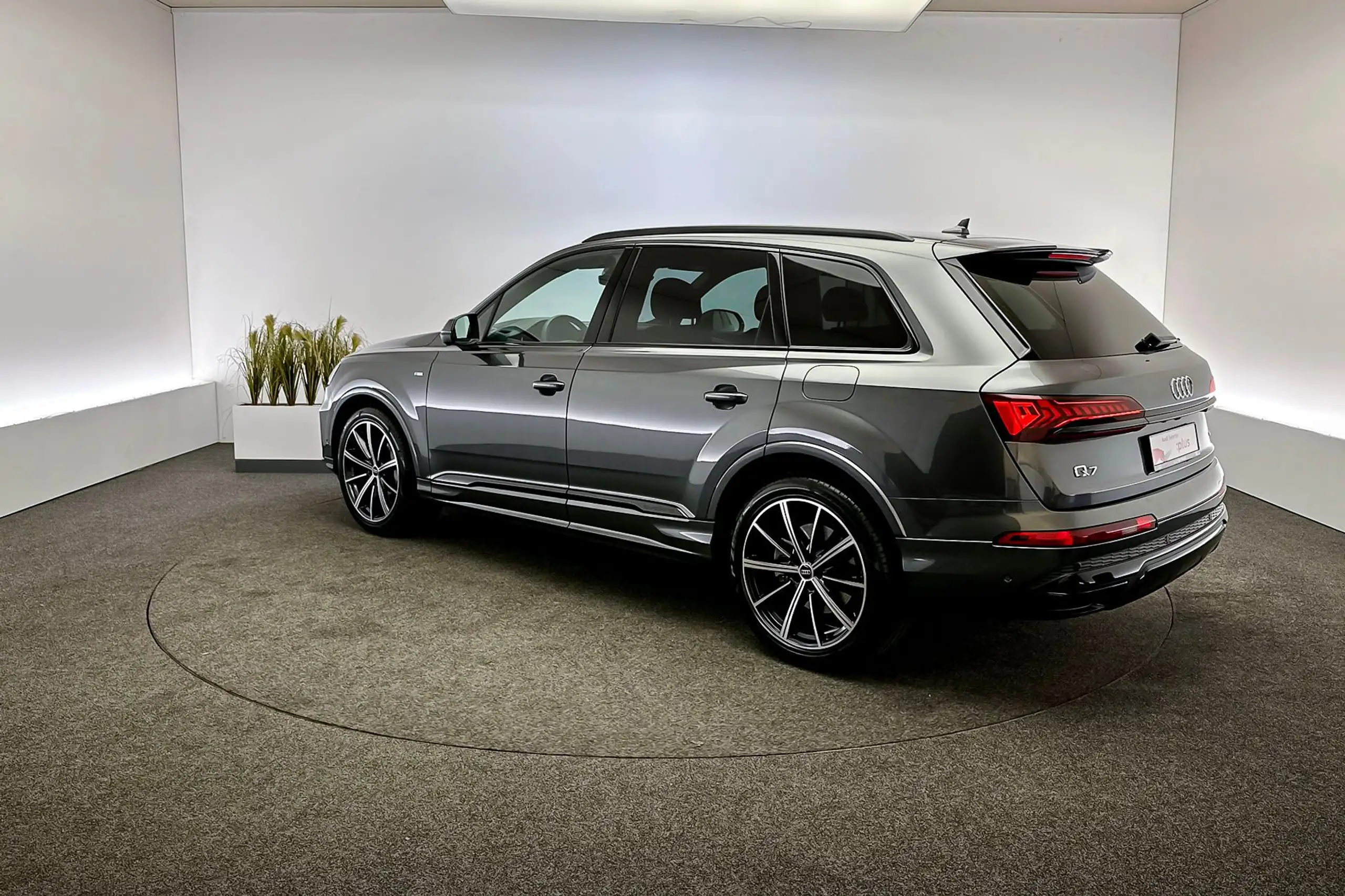 Audi - Q7