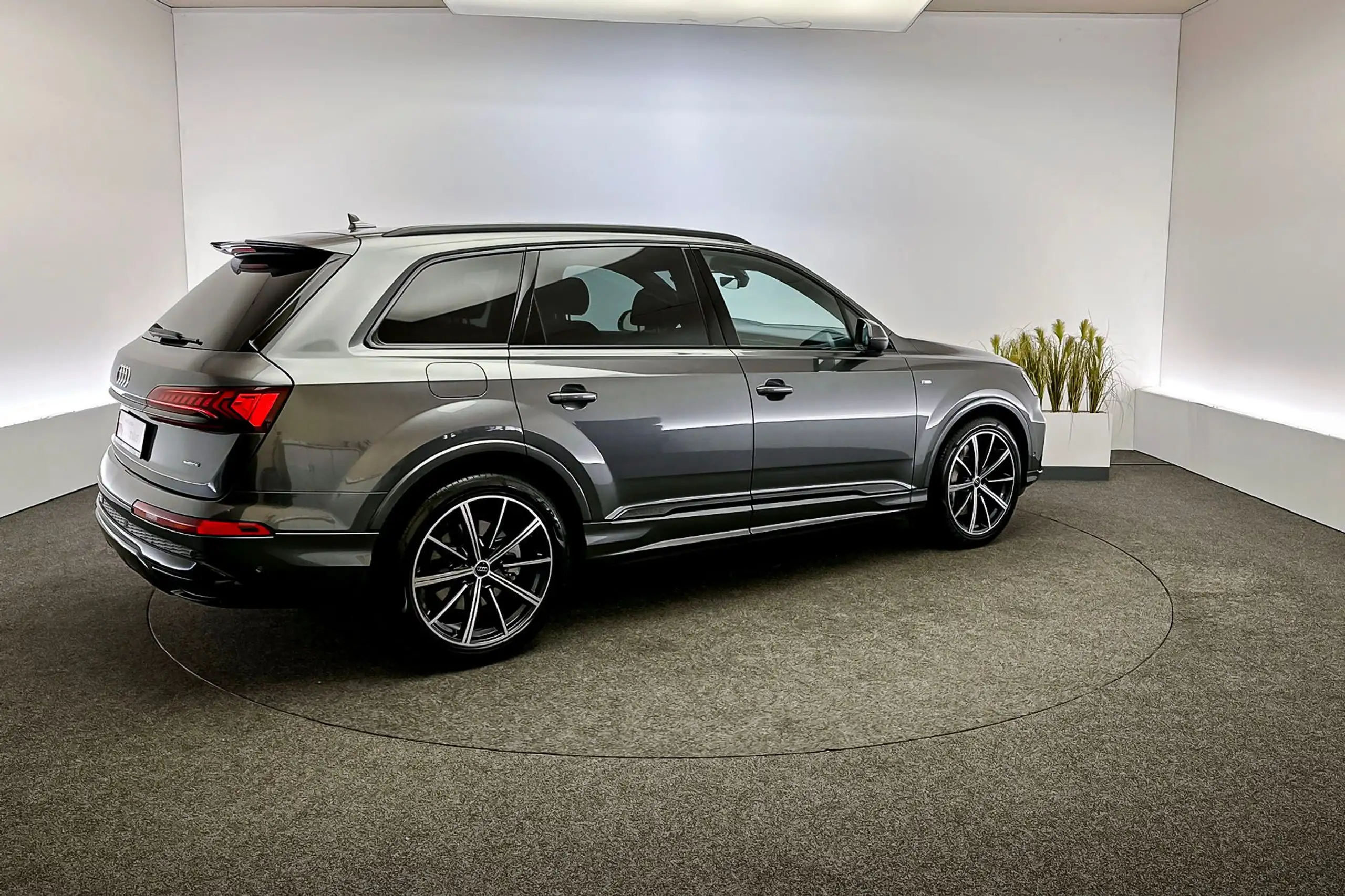 Audi - Q7