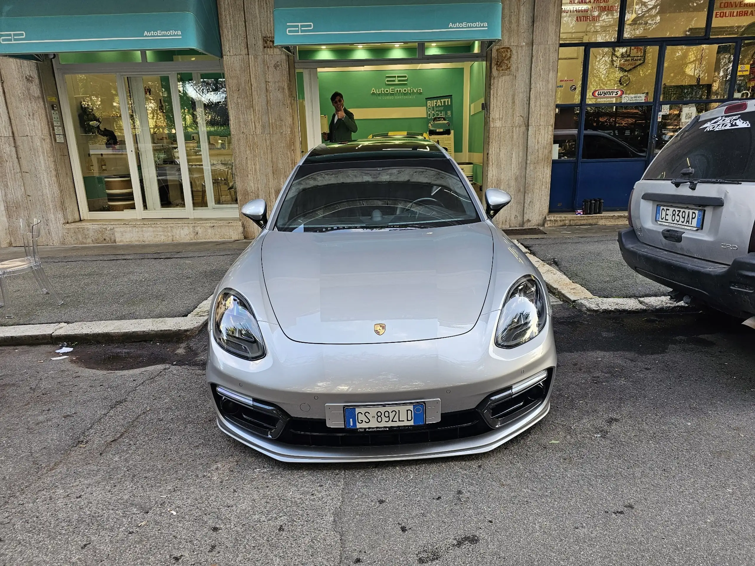 Porsche - Panamera