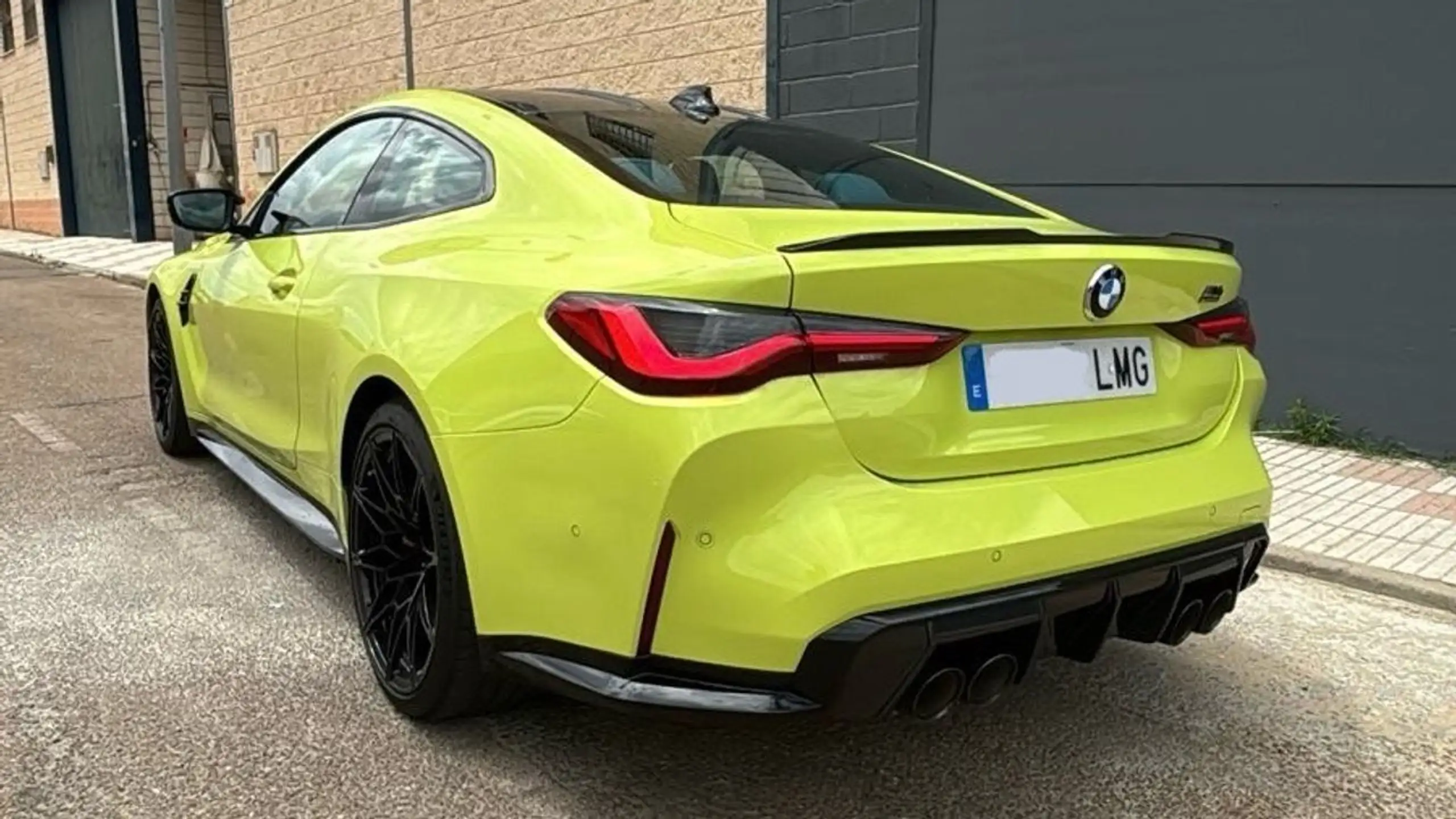 BMW - M4