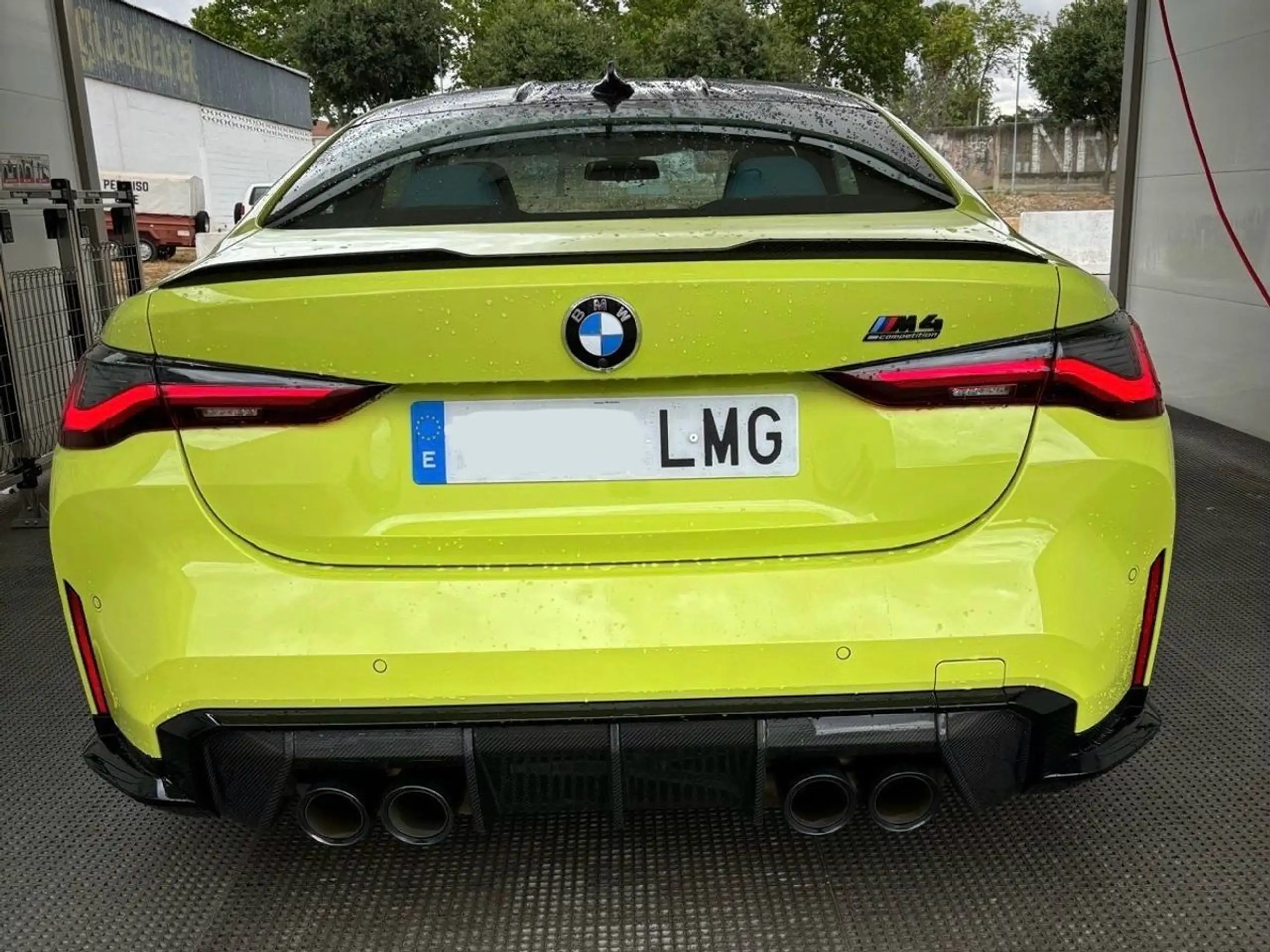 BMW - M4