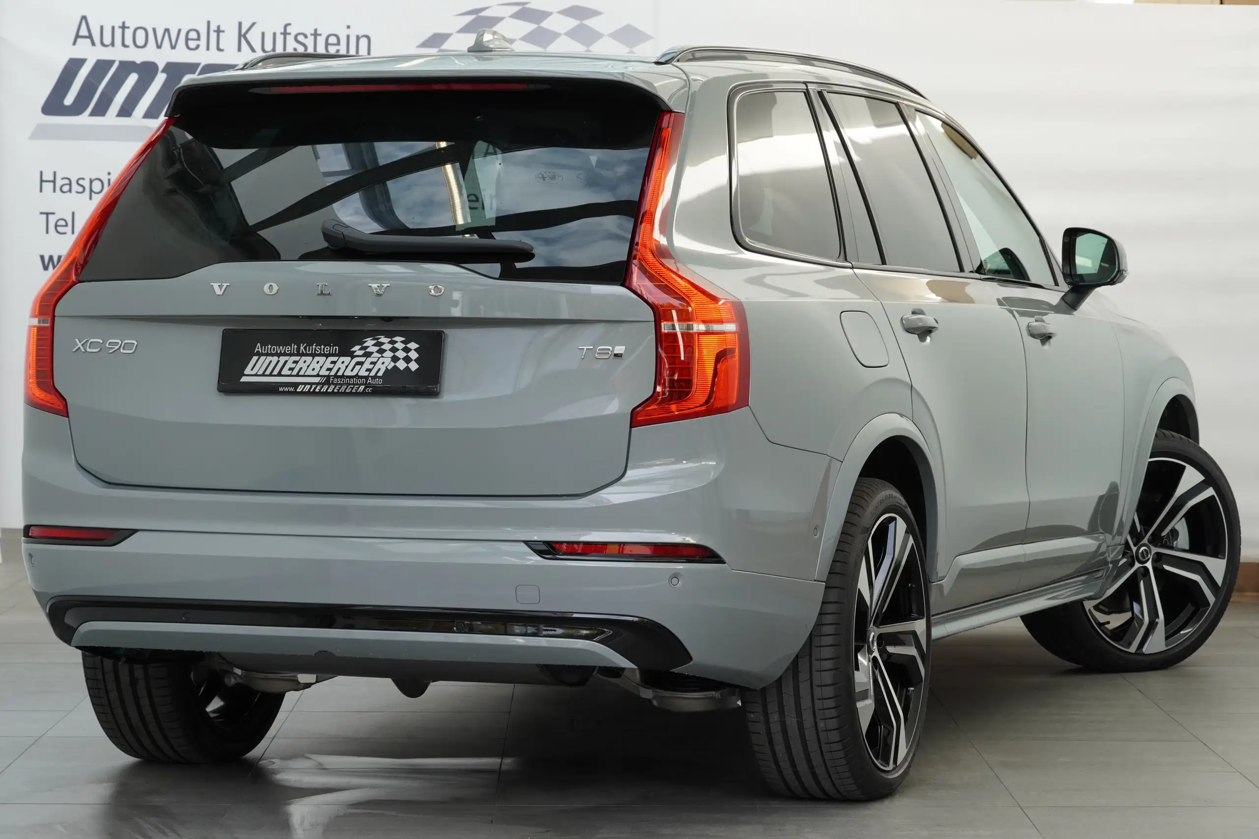 Volvo - XC90