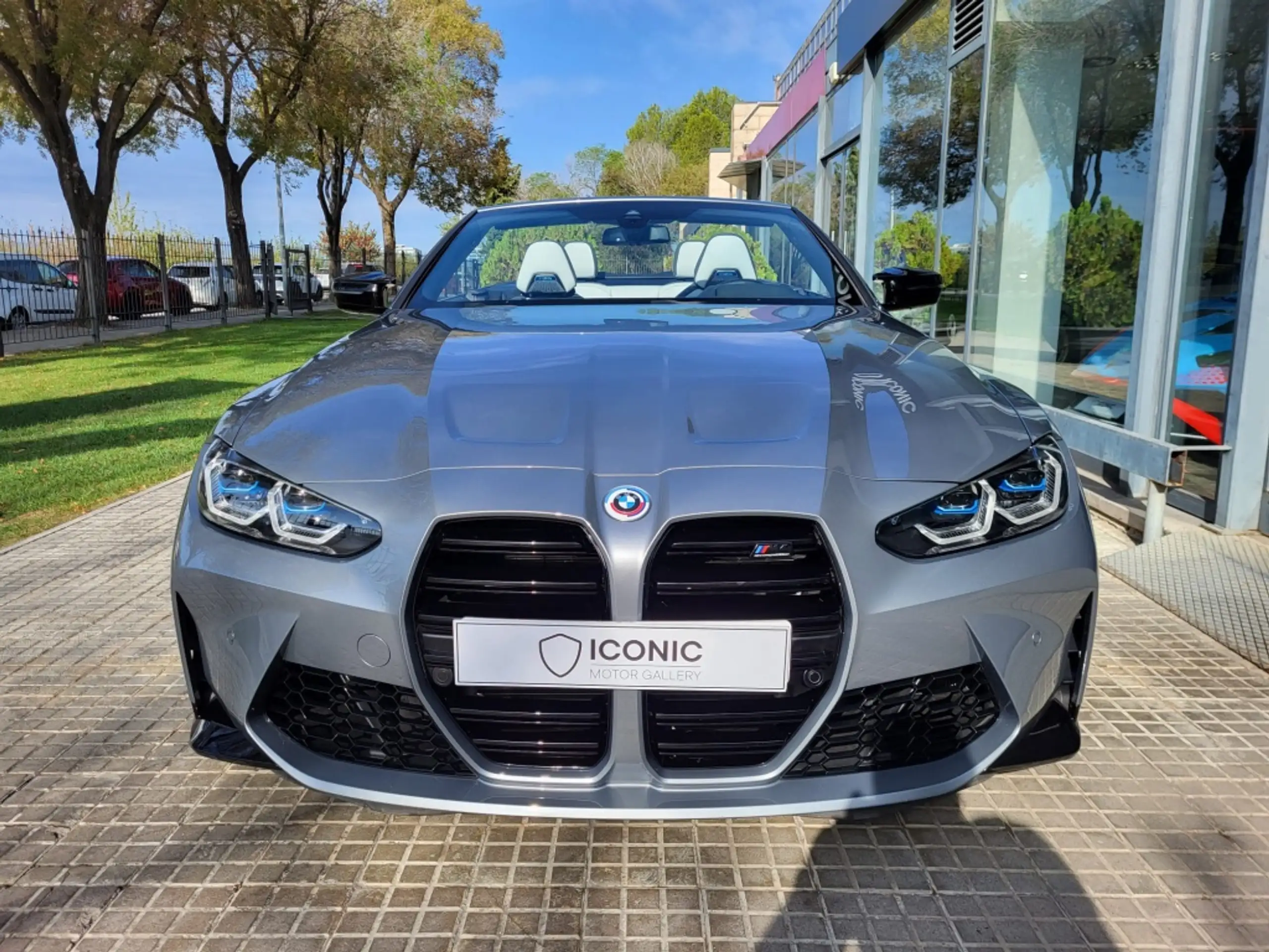 BMW - M4