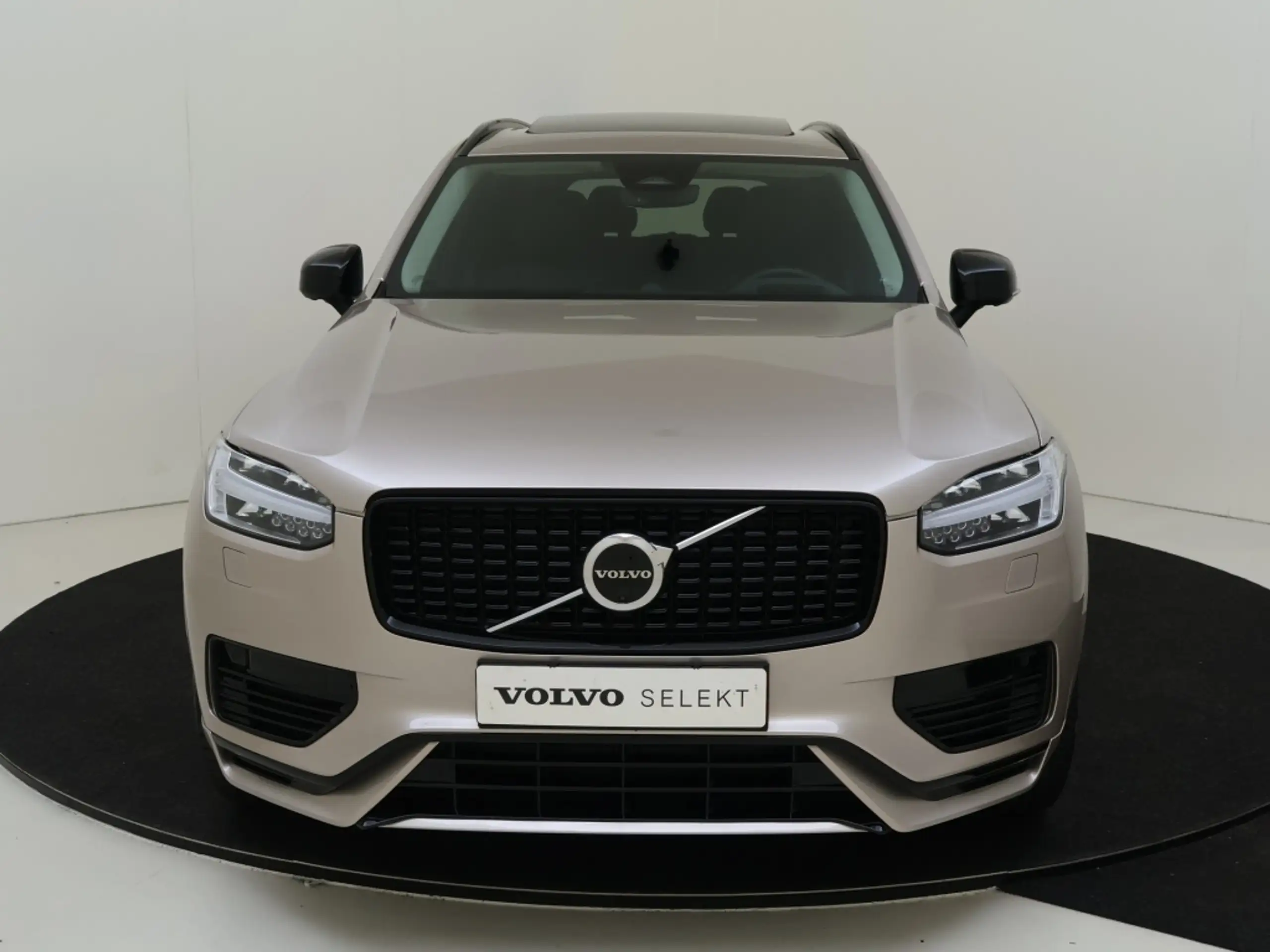 Volvo - XC90