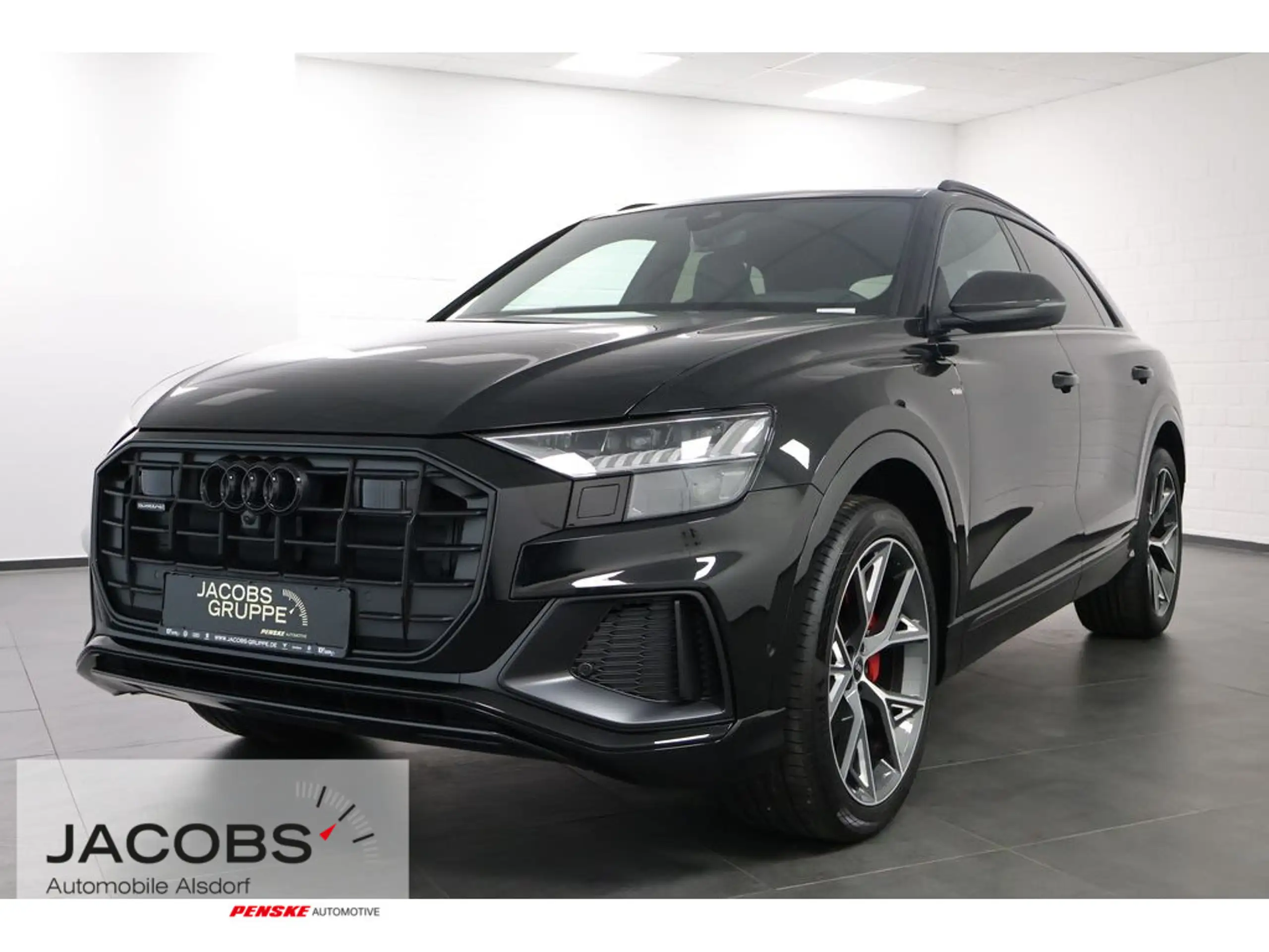 Audi - Q8