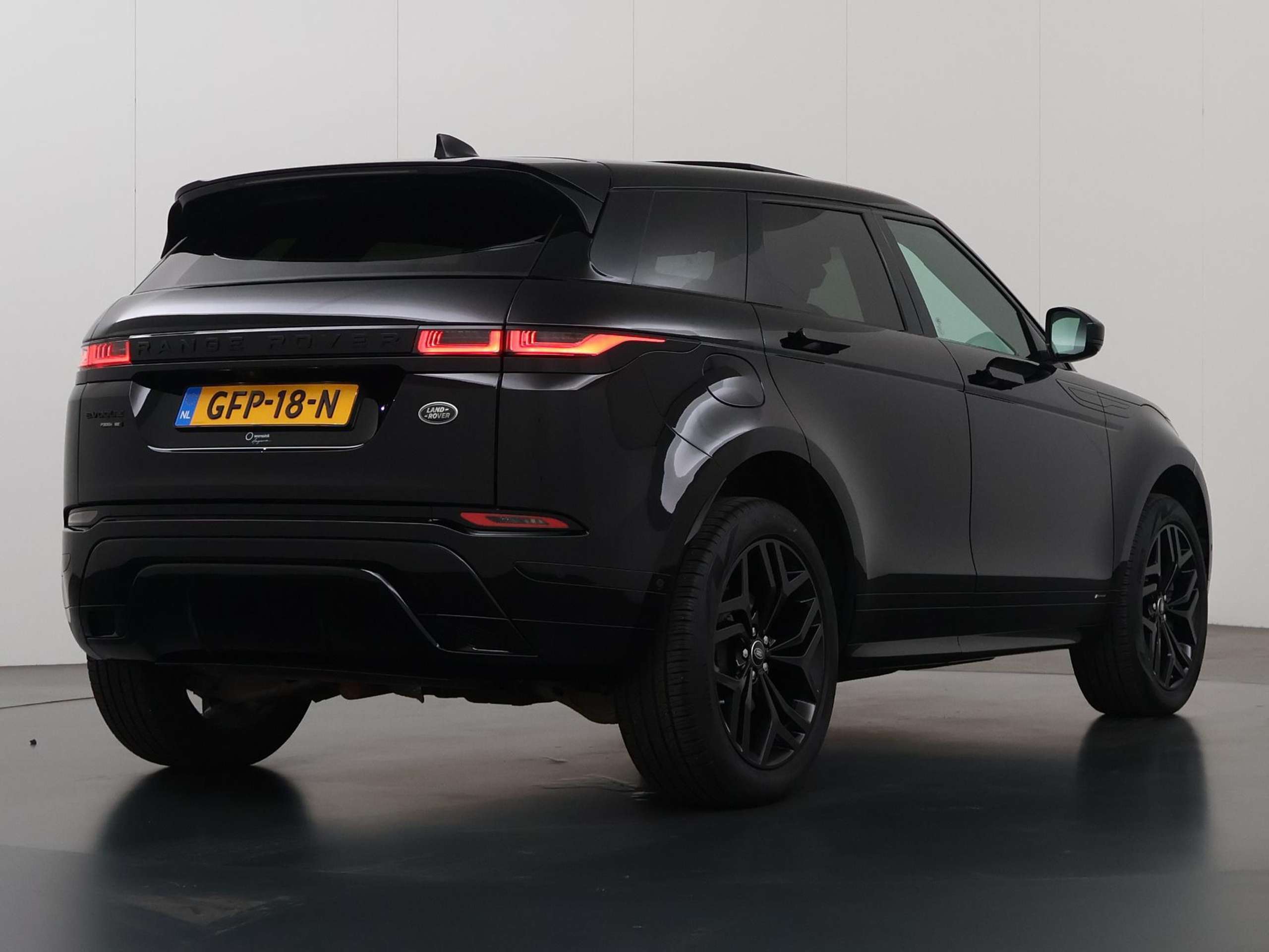 Land Rover - Range Rover Evoque