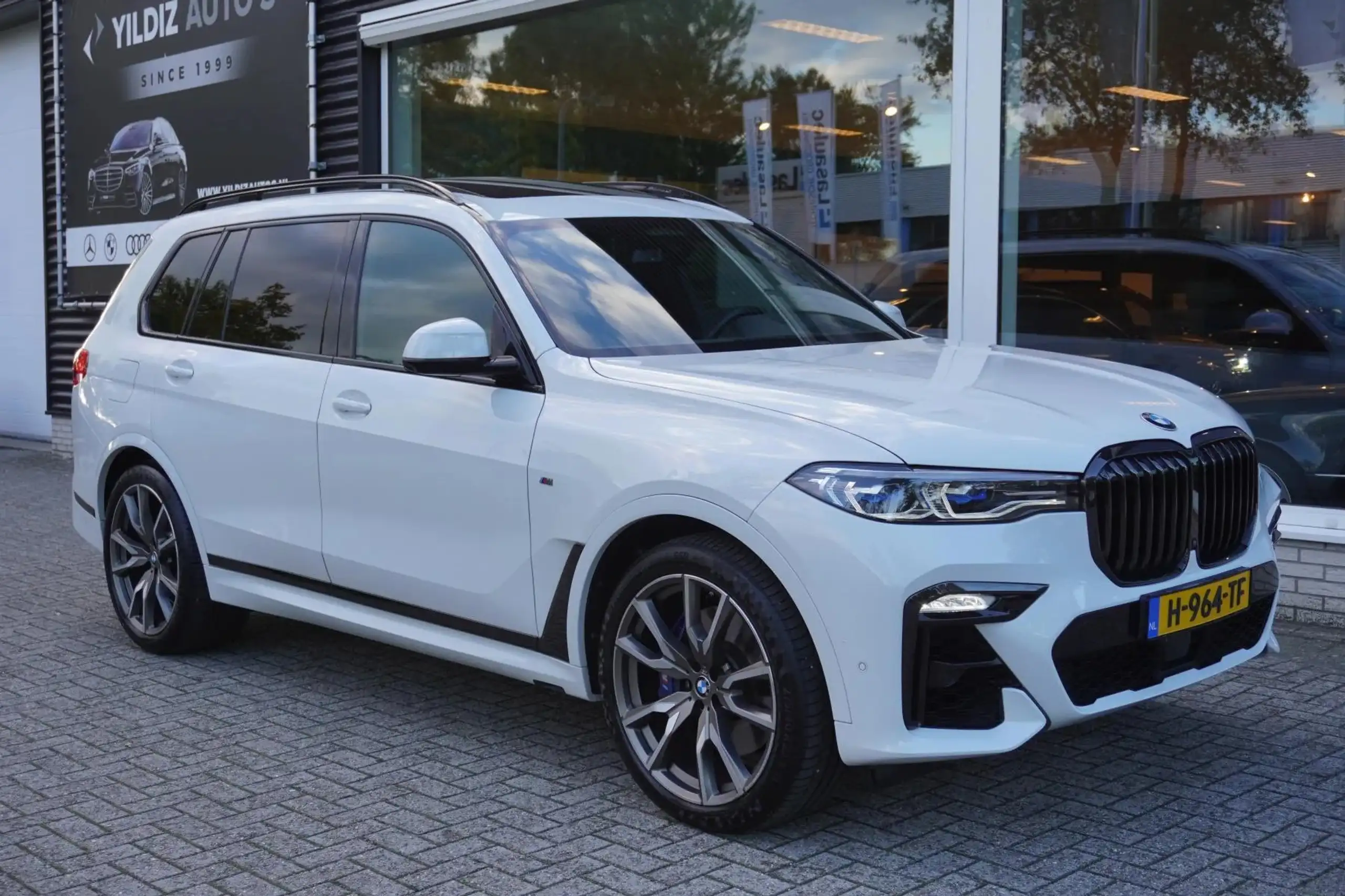 BMW - X7