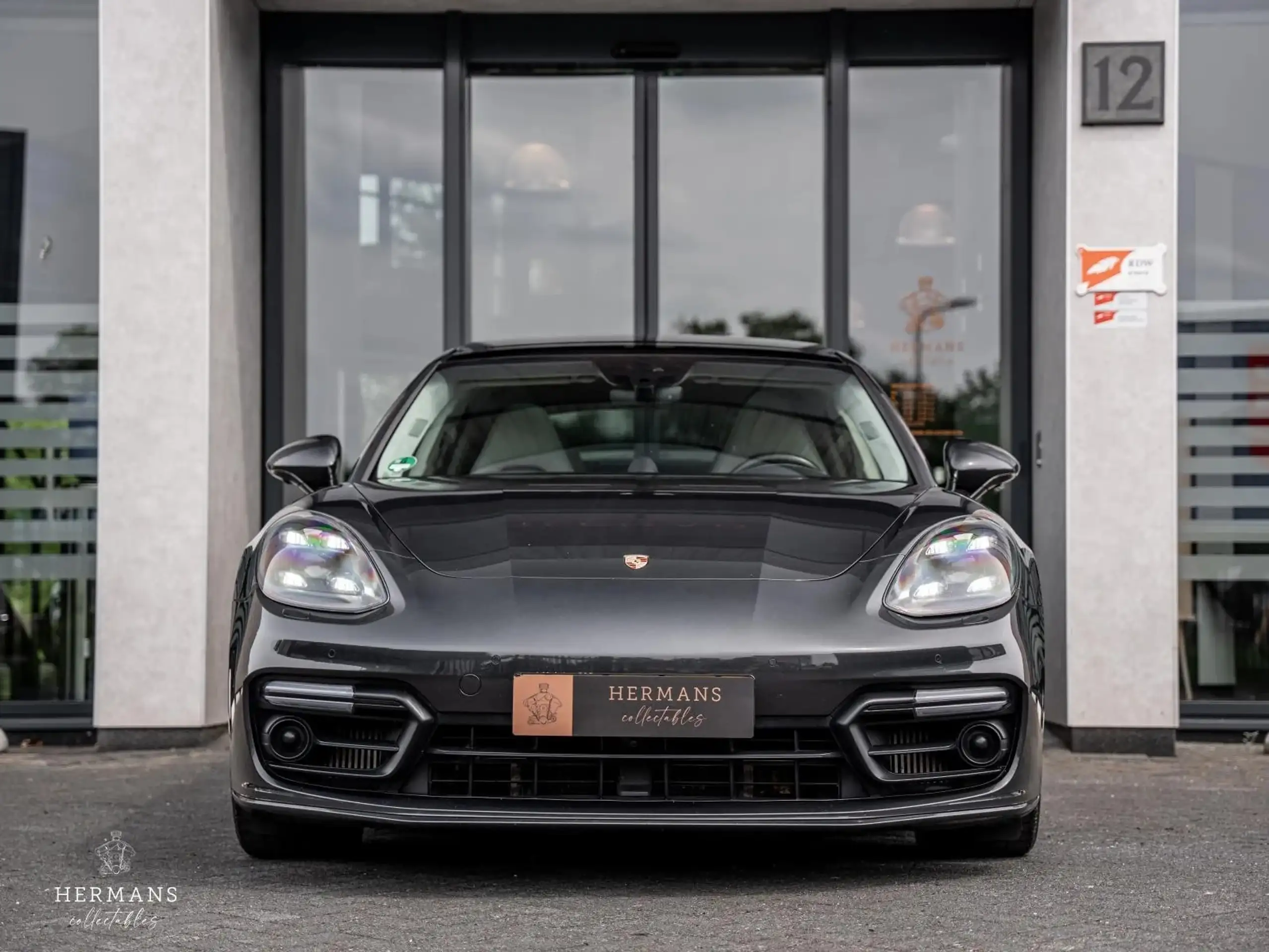 Porsche - Panamera