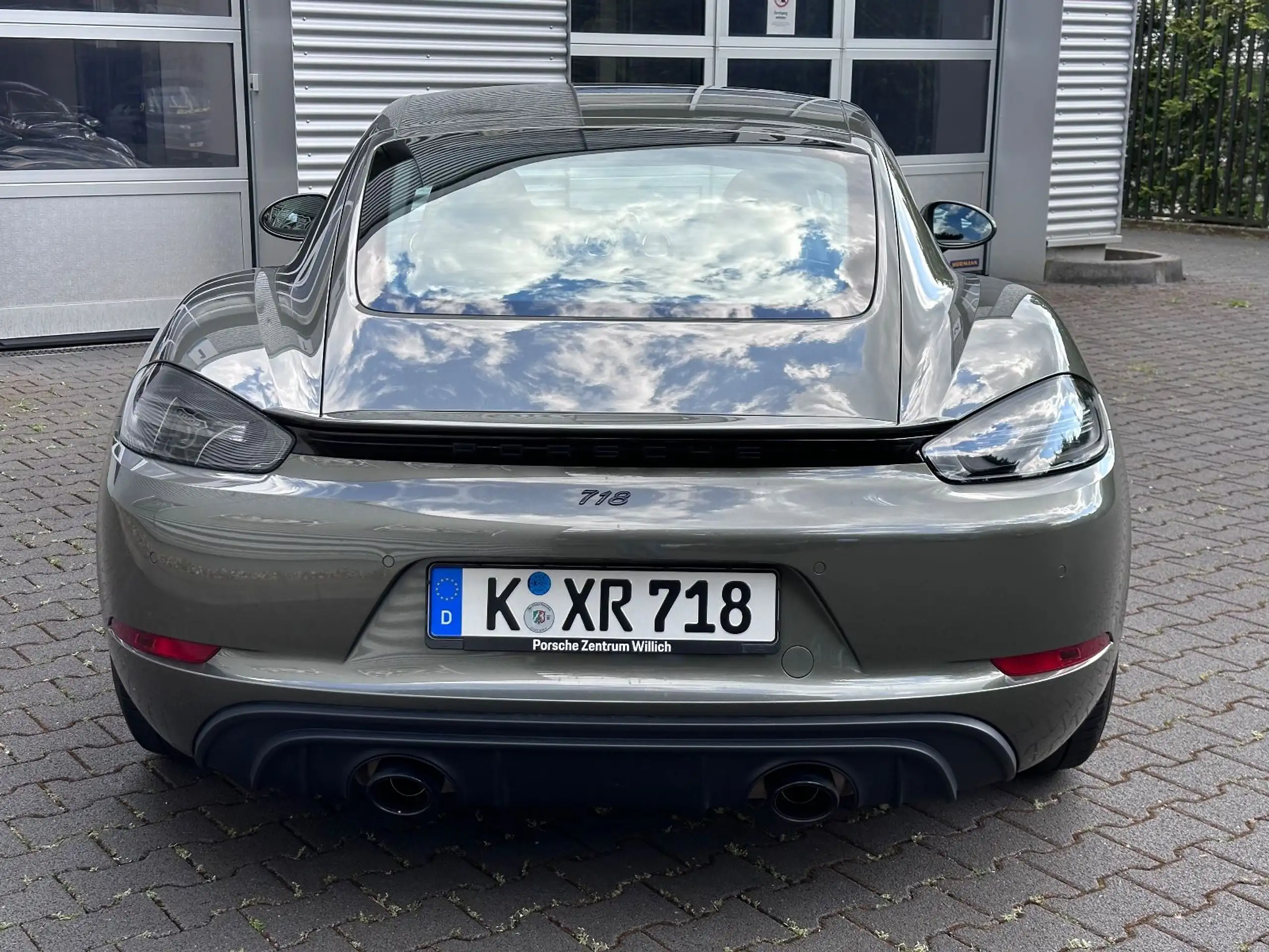 Porsche - Cayman