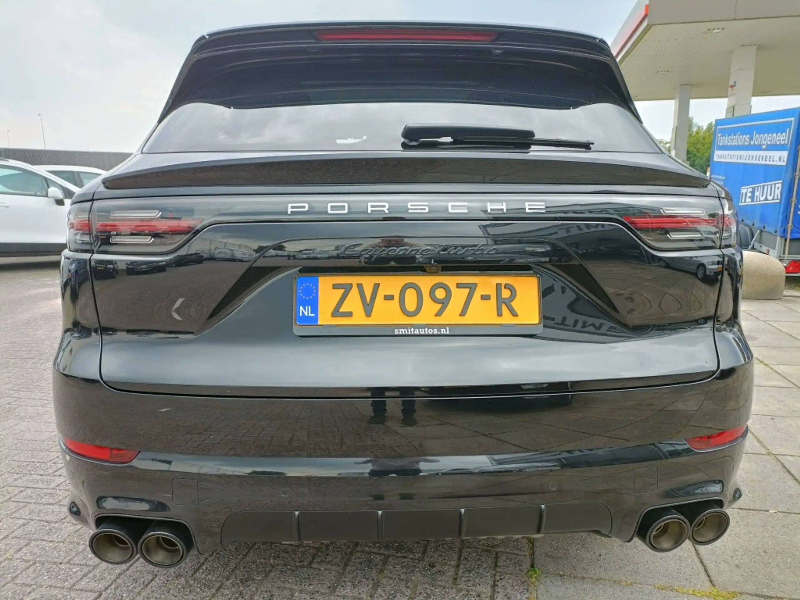 Porsche - Cayenne