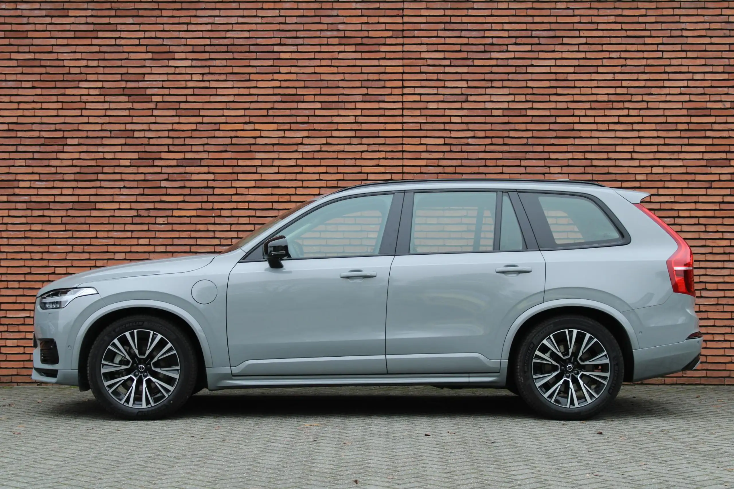 Volvo - XC90