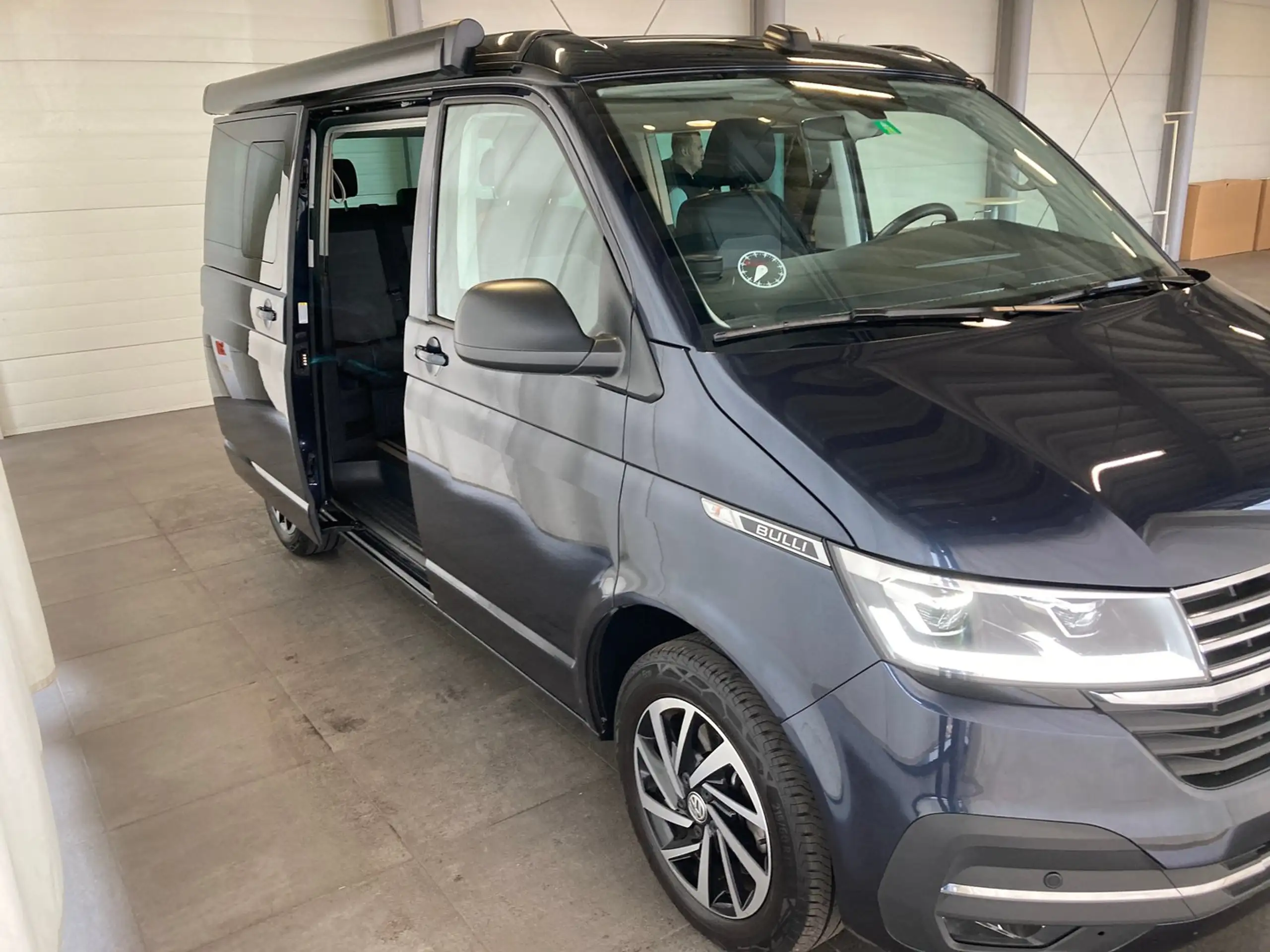 Volkswagen - T6.1 California