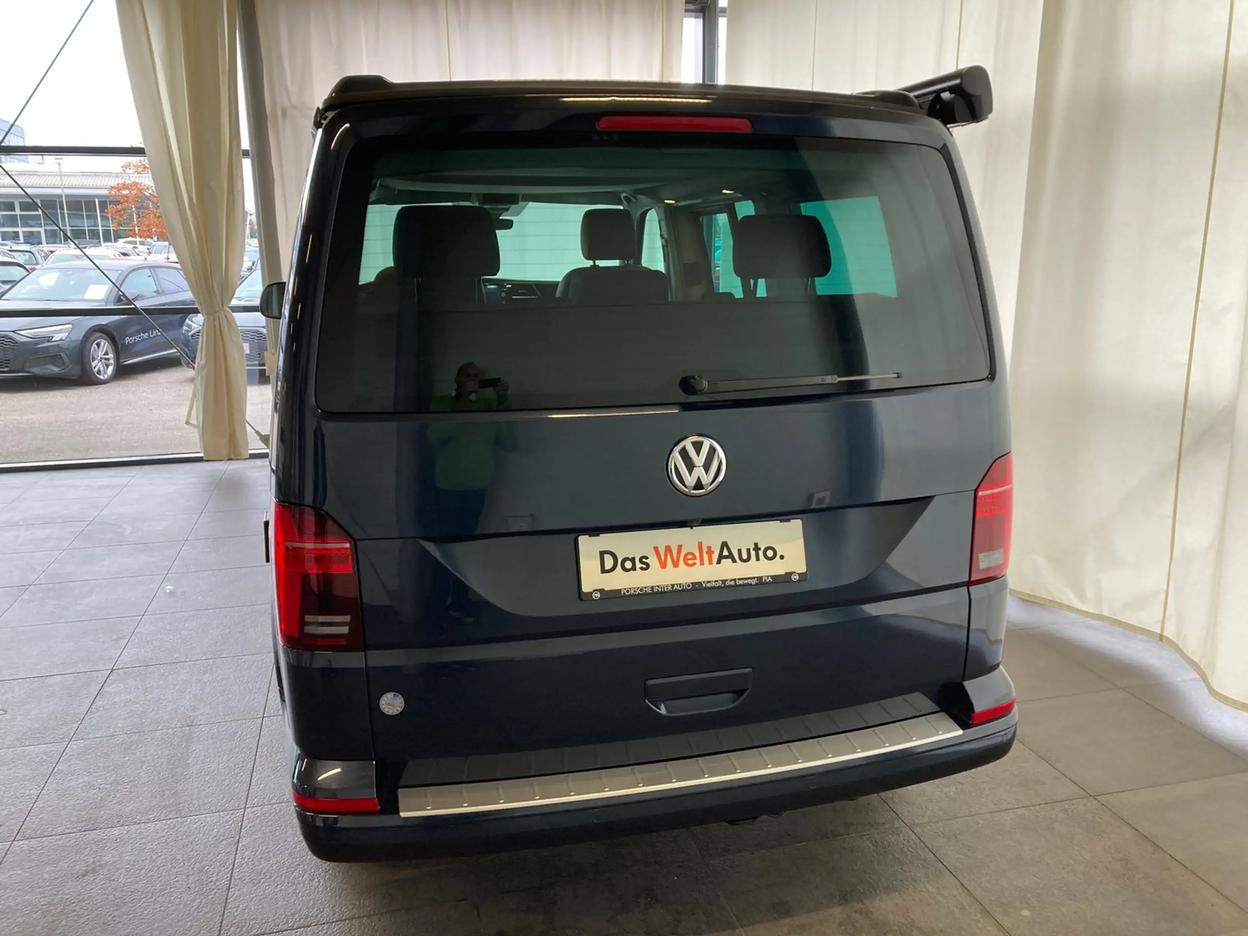 Volkswagen - T6.1 California