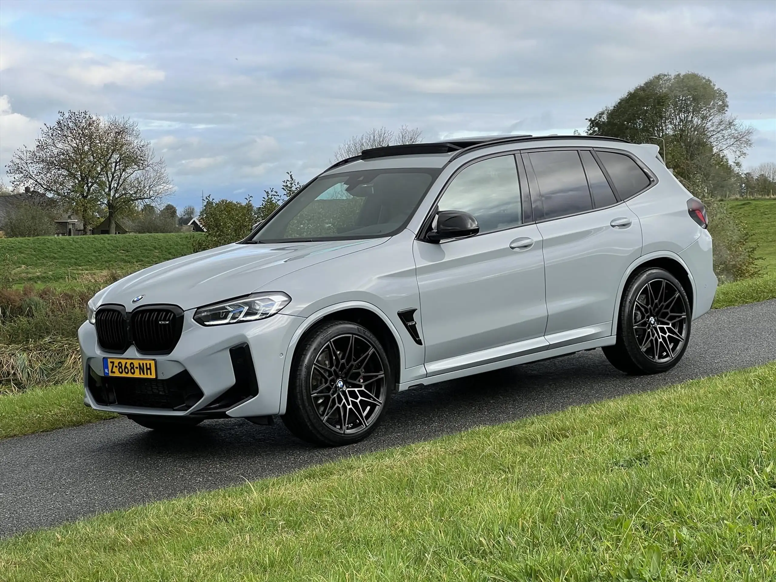 BMW - X3 M