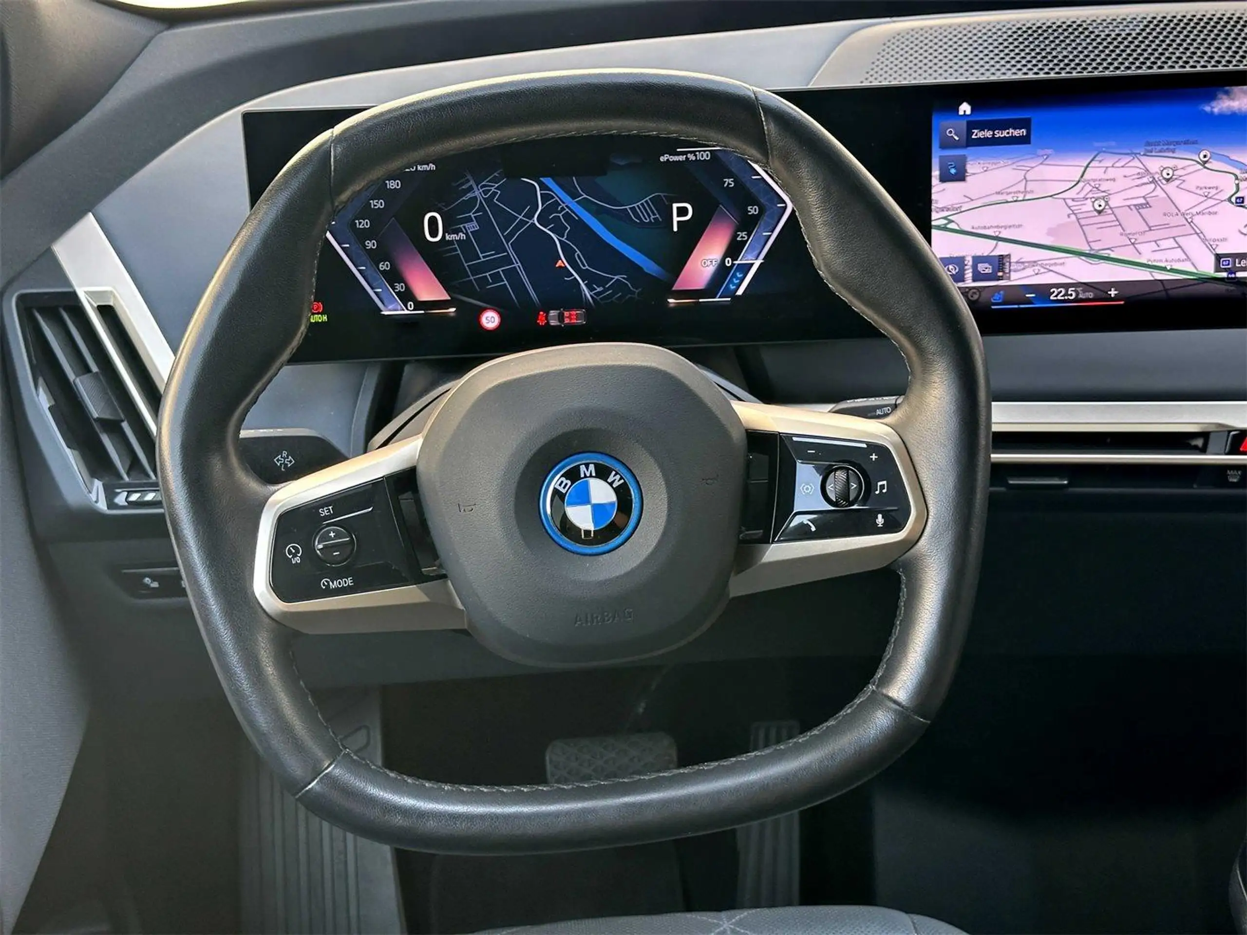 BMW - iX