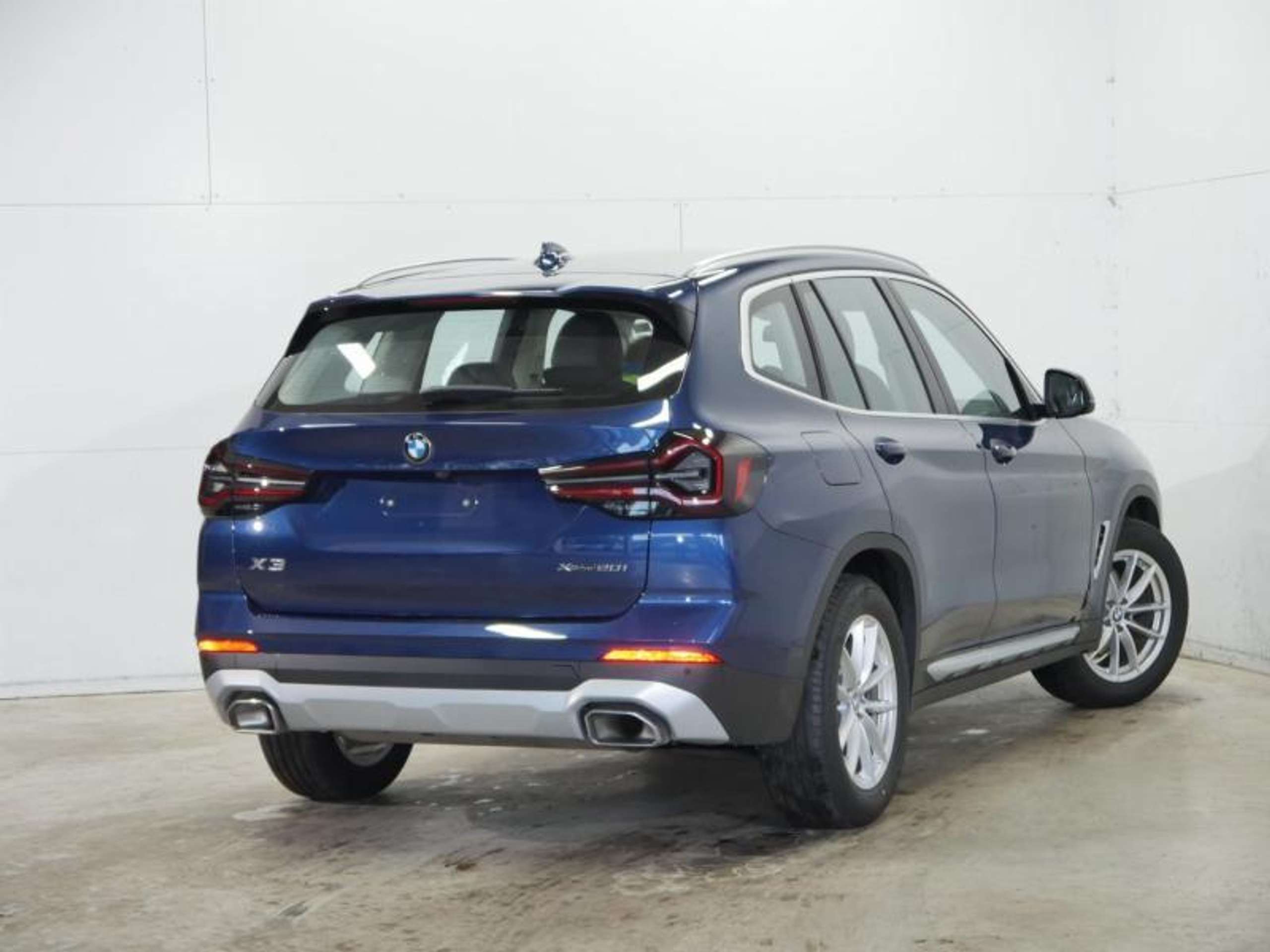 BMW - X3