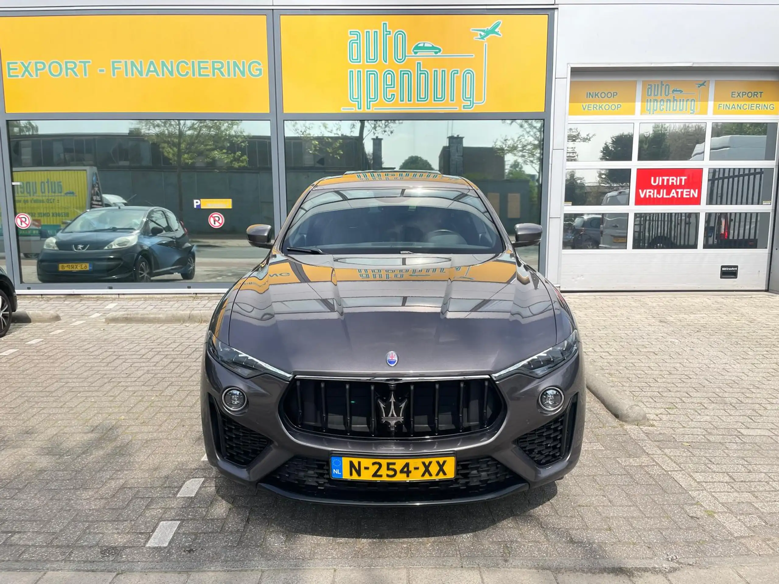 Maserati - Levante