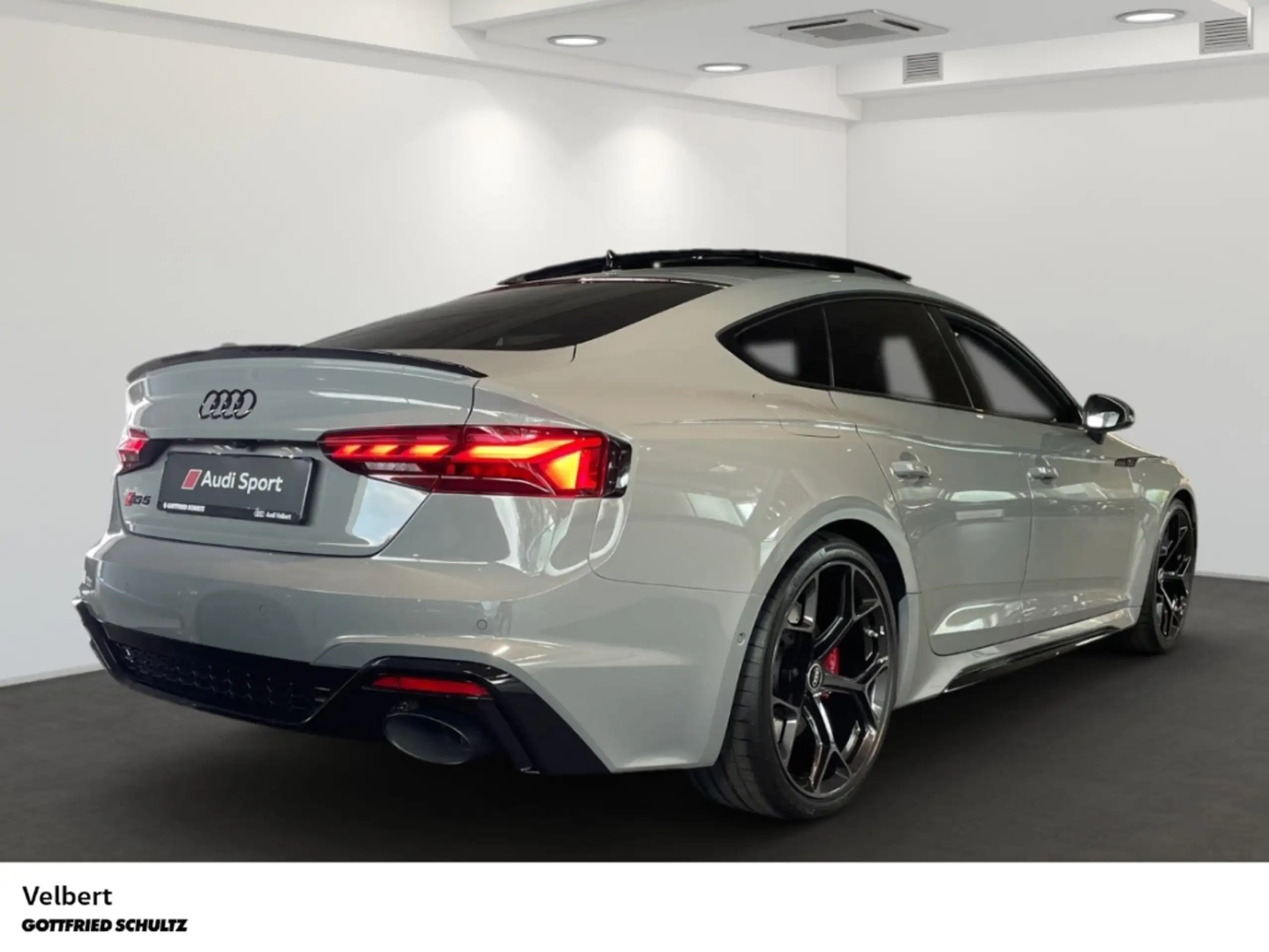 Audi - RS5