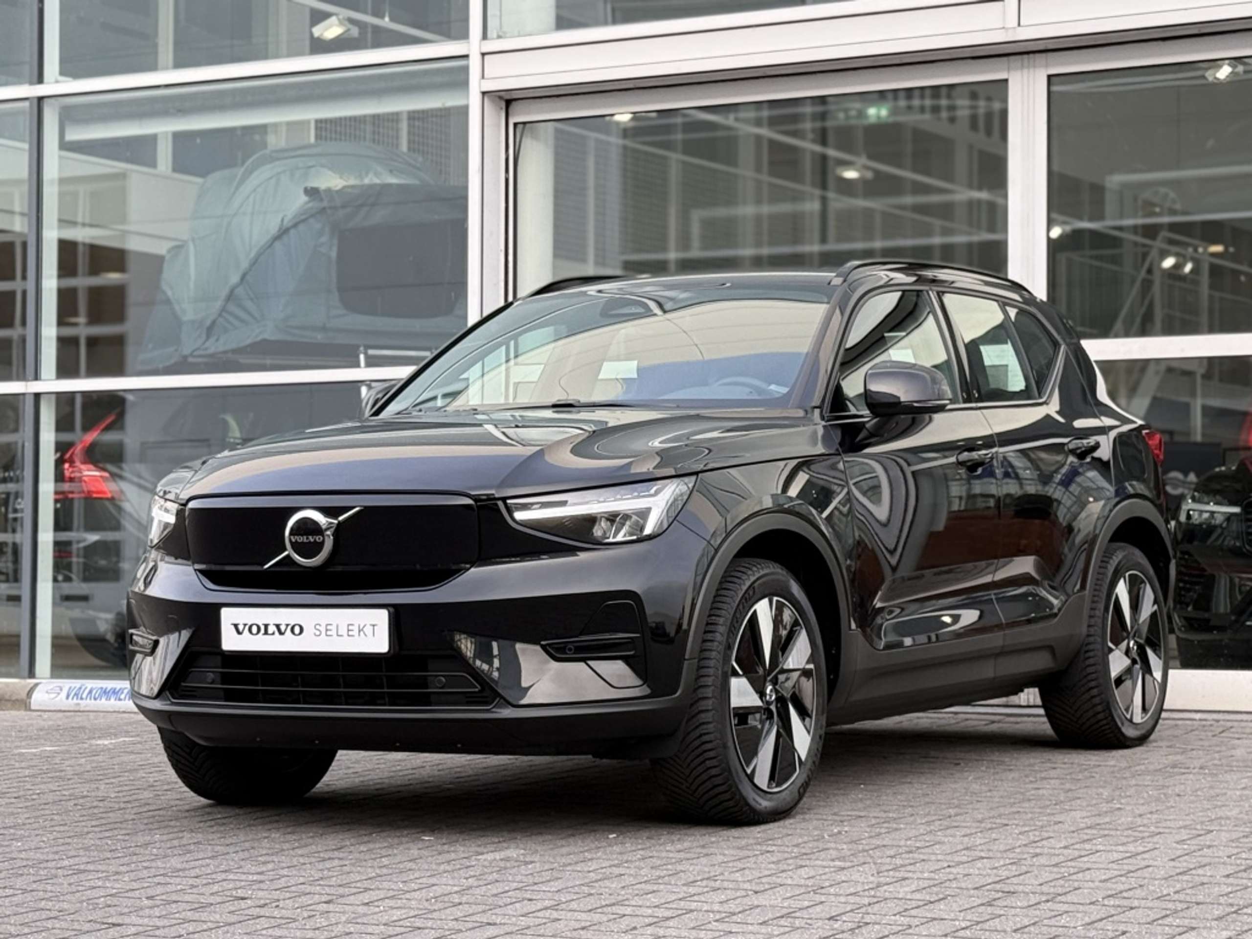 Volvo - XC40