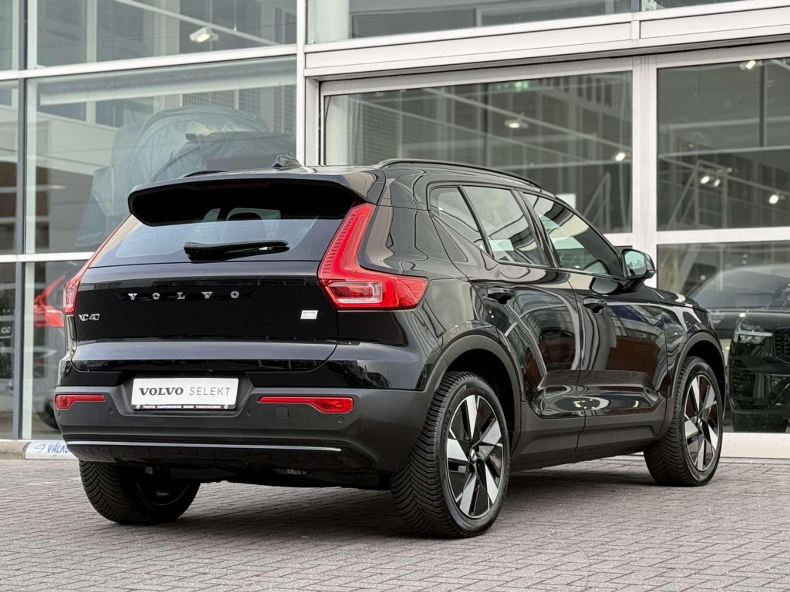 Volvo - XC40