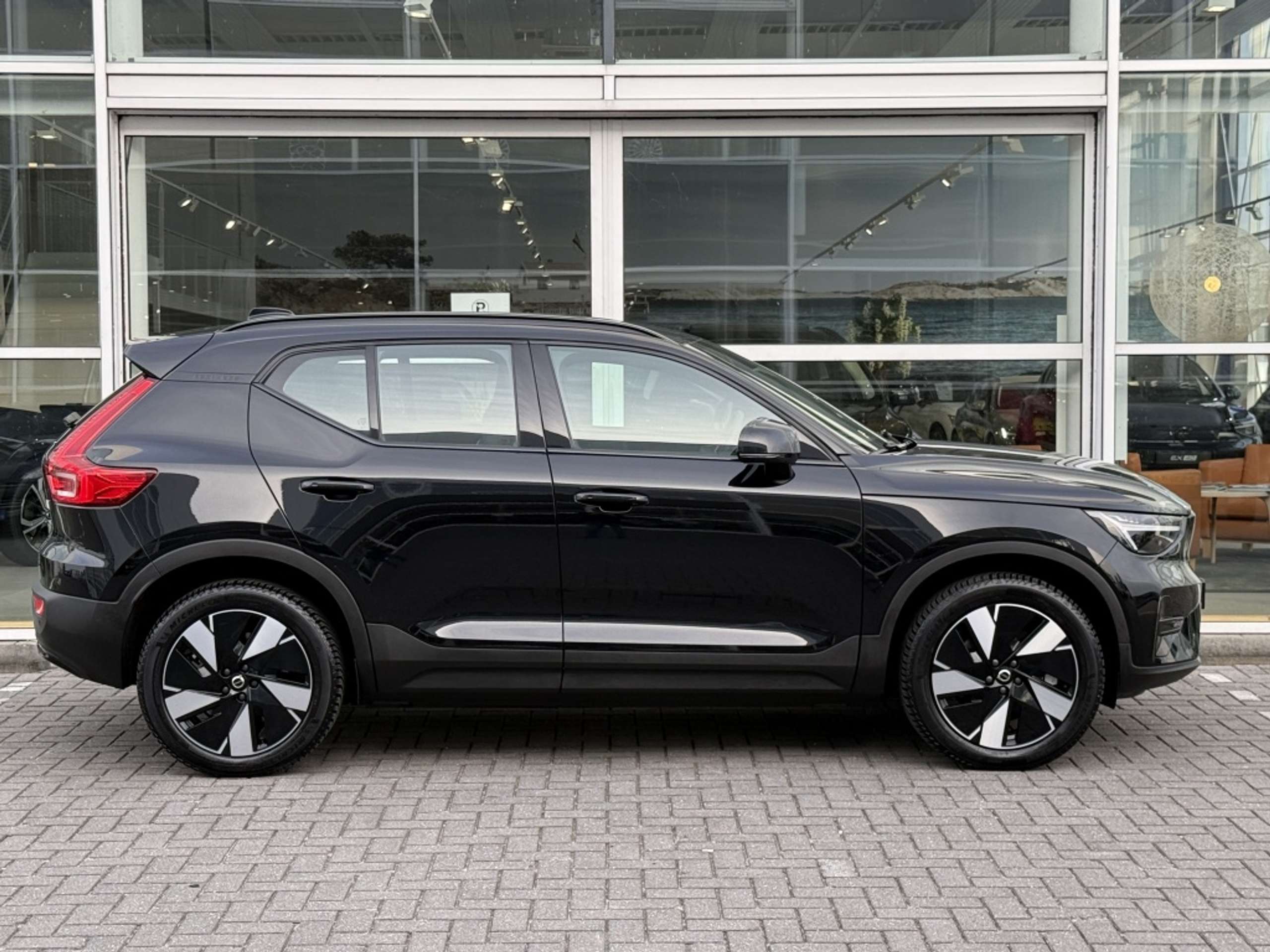 Volvo - XC40