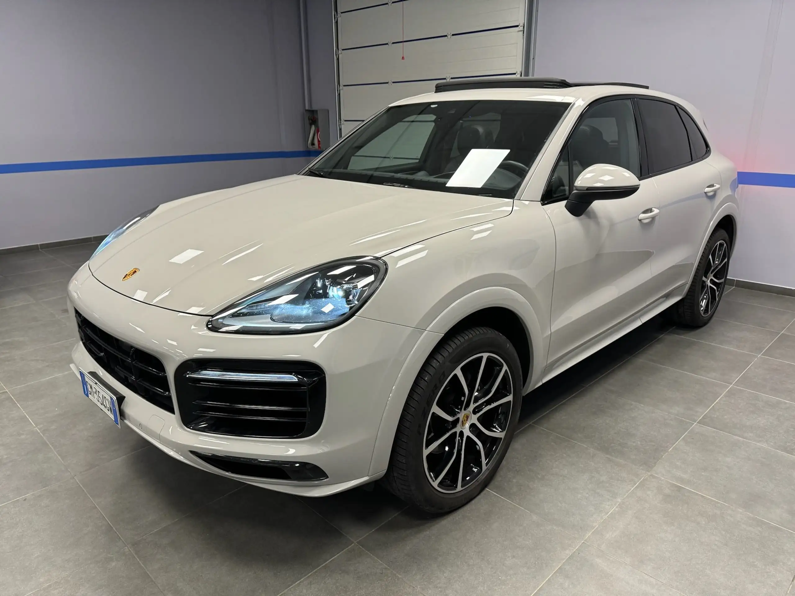 Porsche - Cayenne