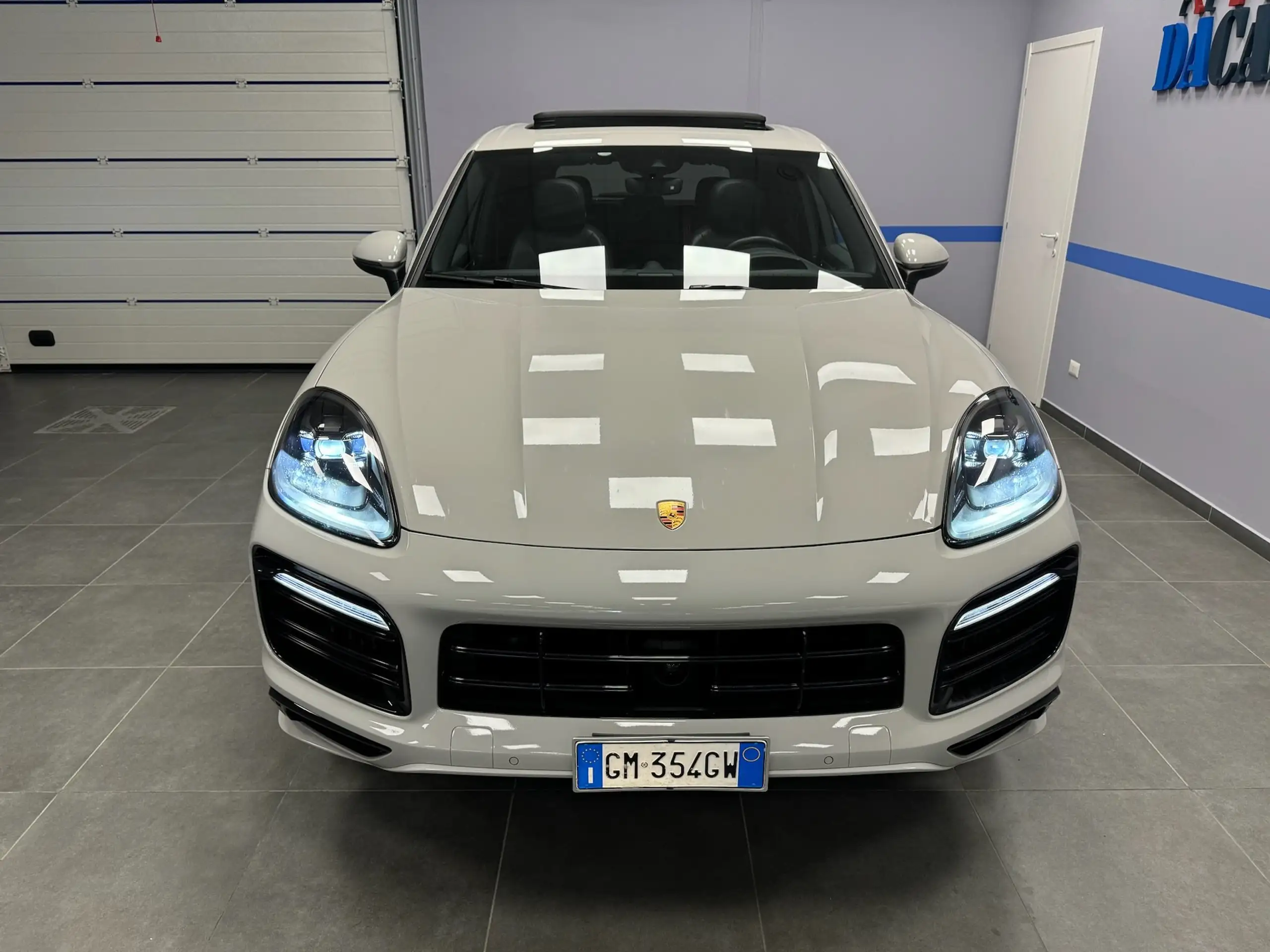 Porsche - Cayenne