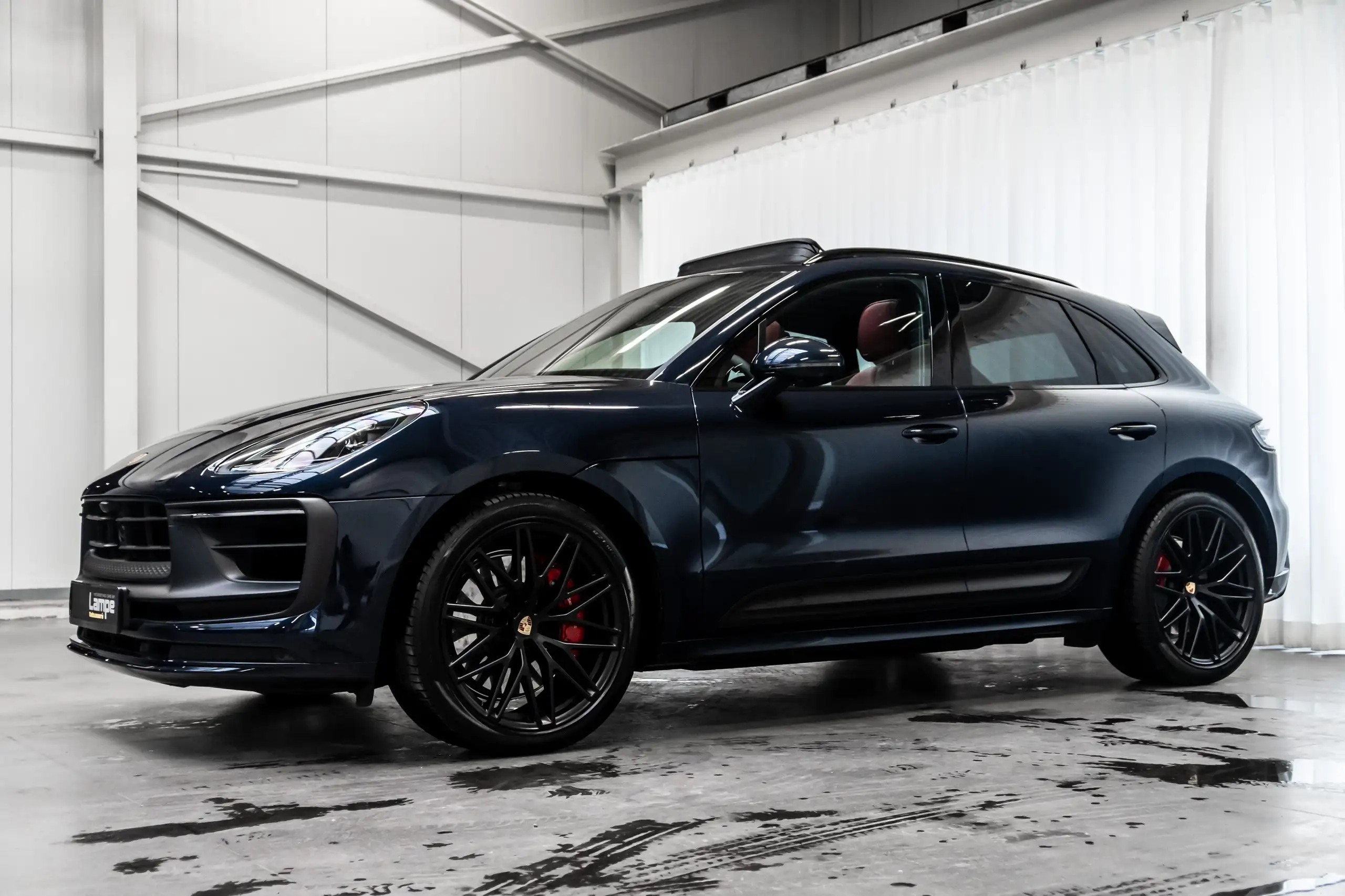 Porsche - Macan