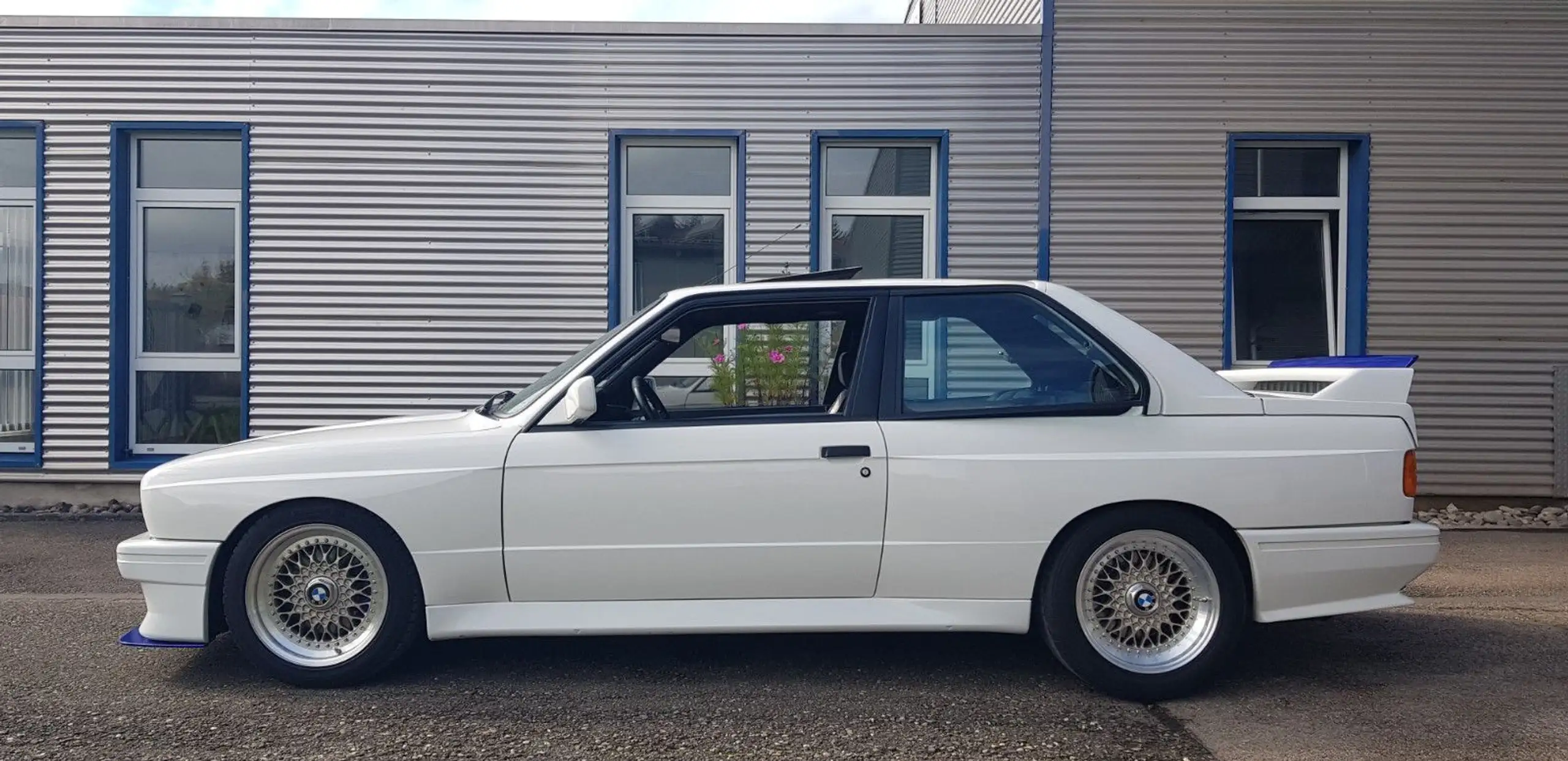 BMW M3 1988