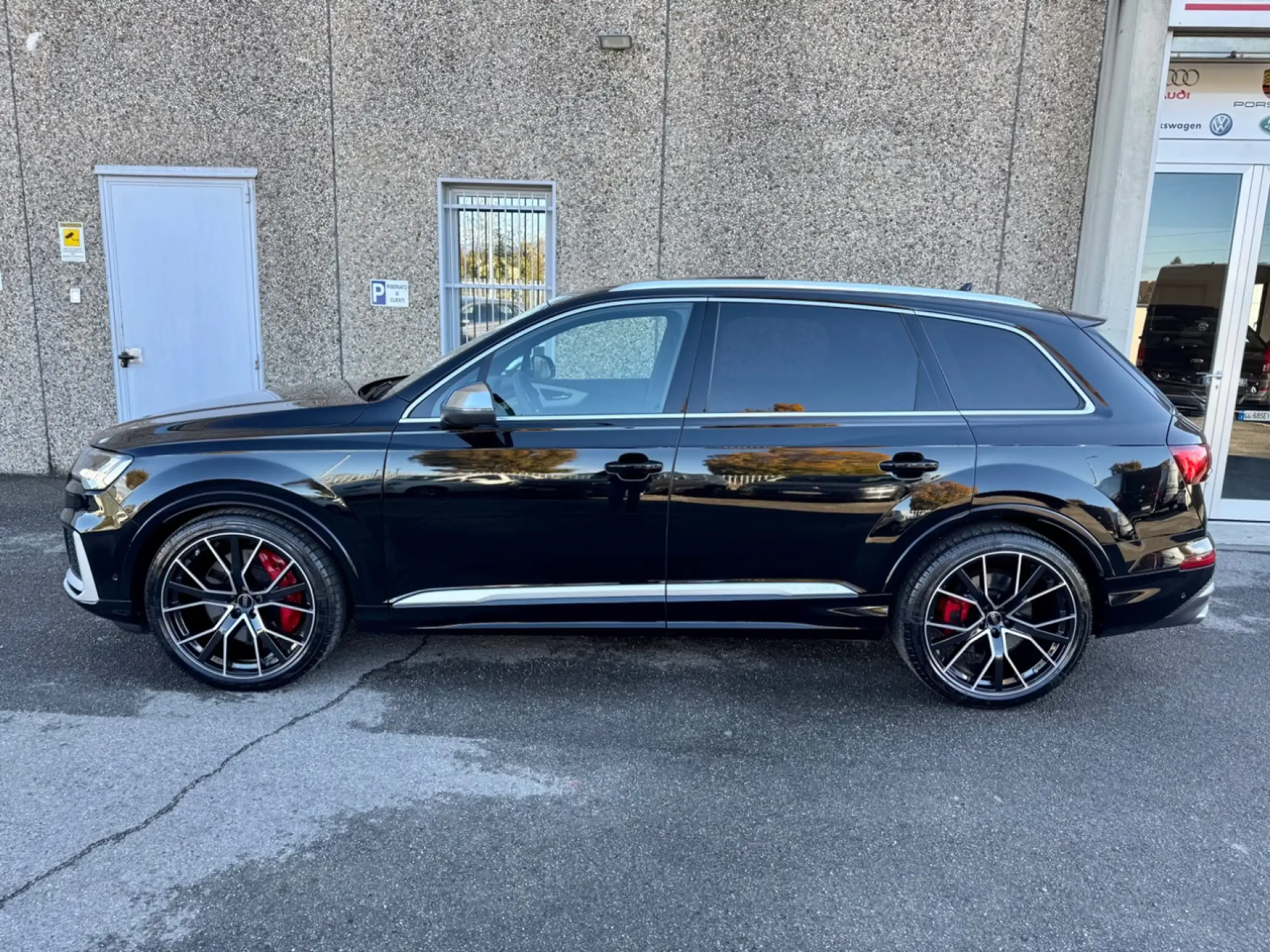 Audi - SQ7