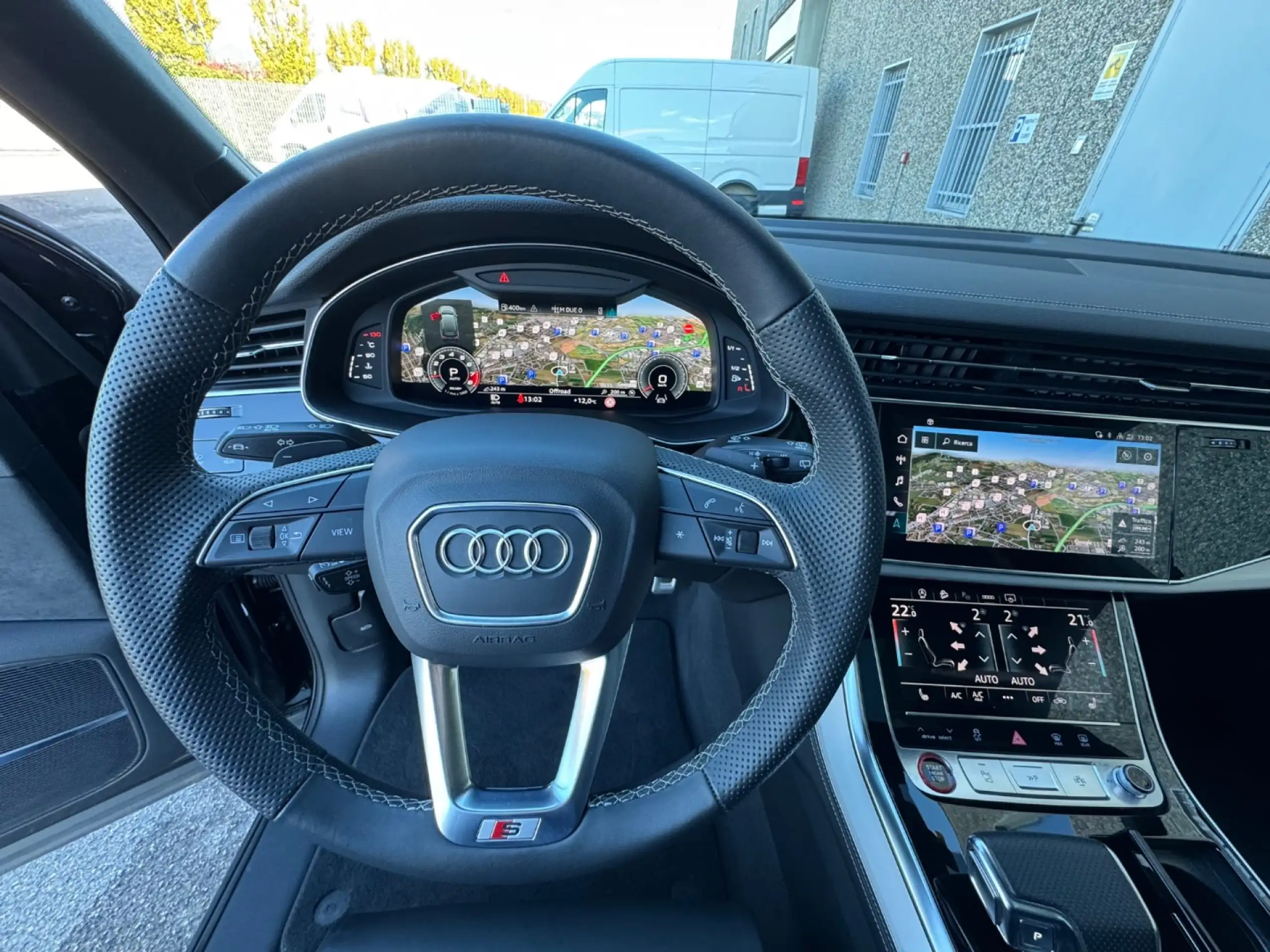 Audi - SQ7