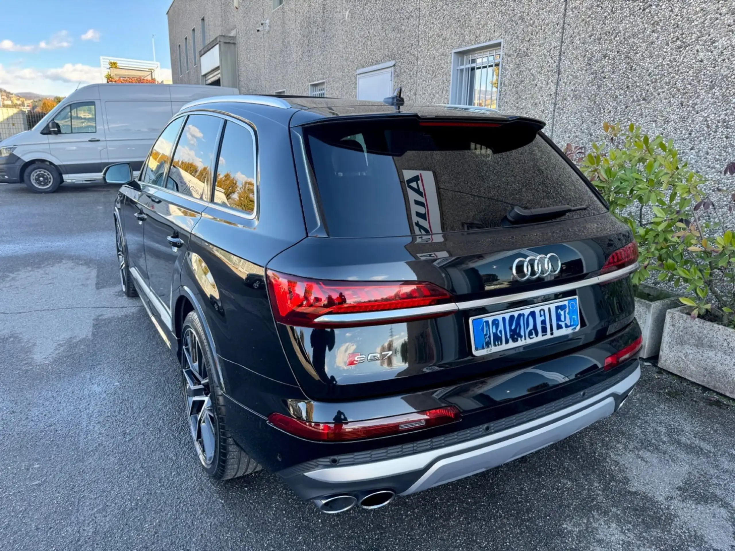 Audi - SQ7