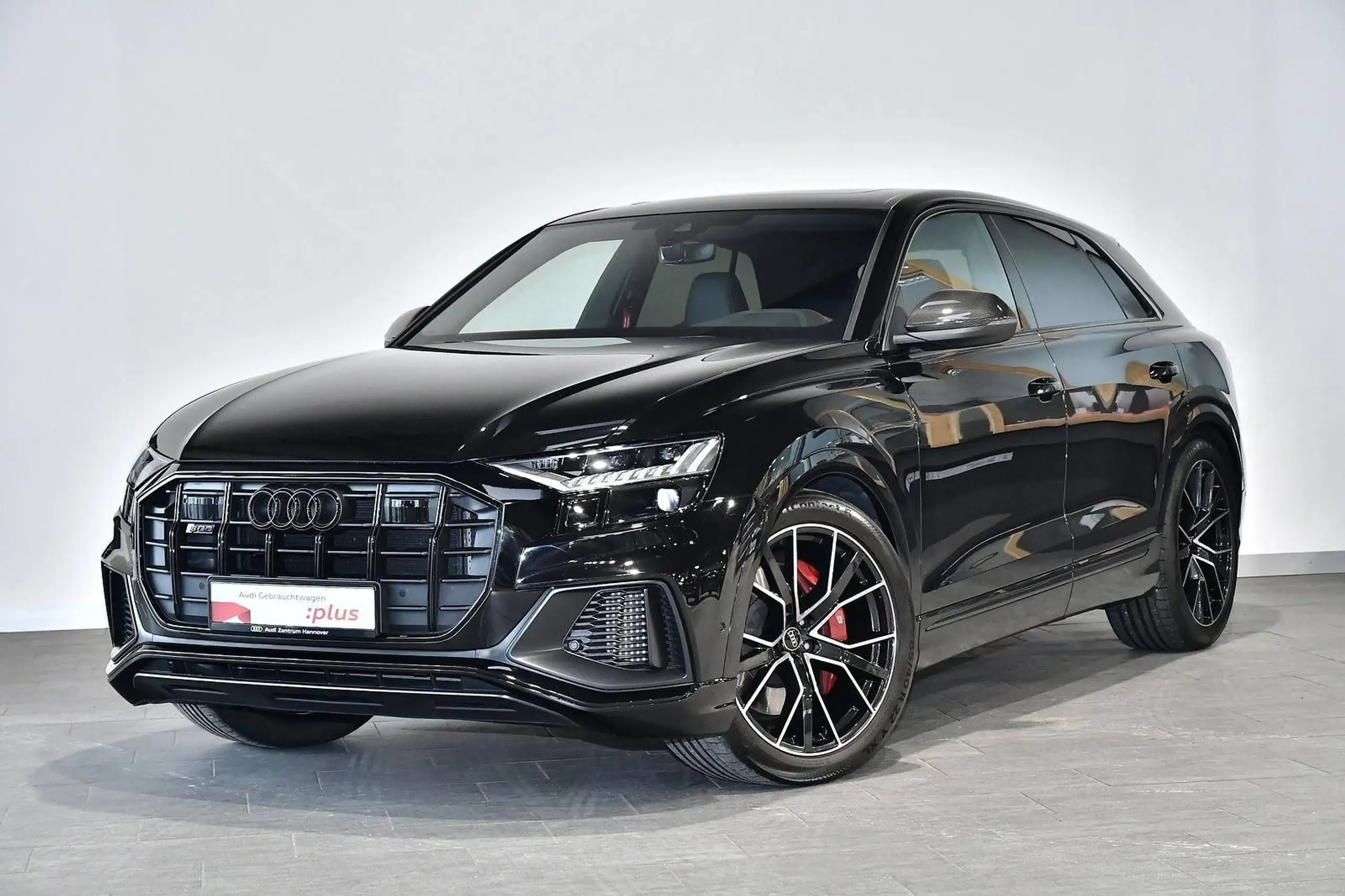 Audi - SQ8