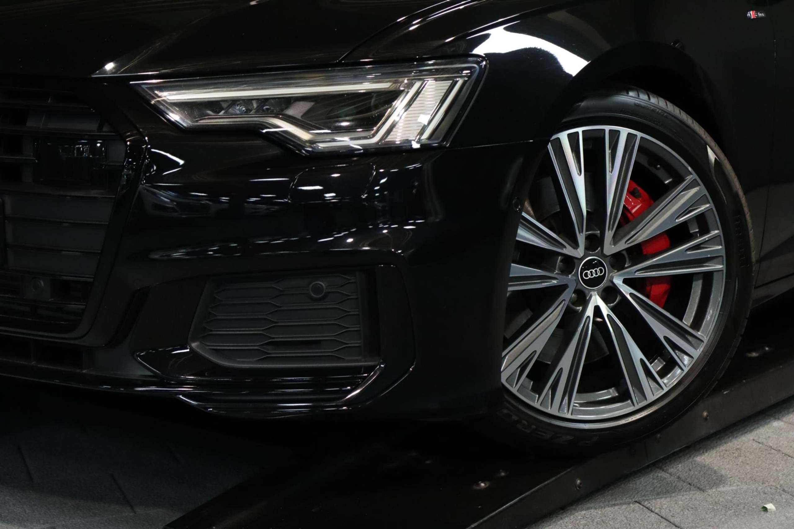 Audi - A6