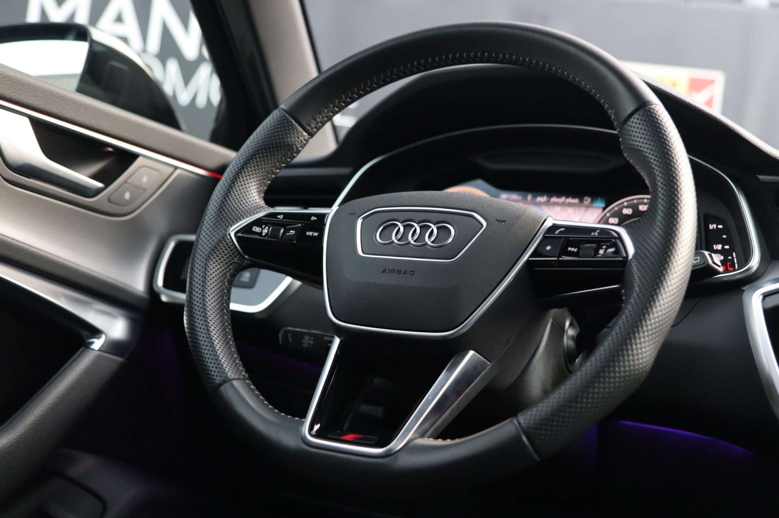 Audi - A6