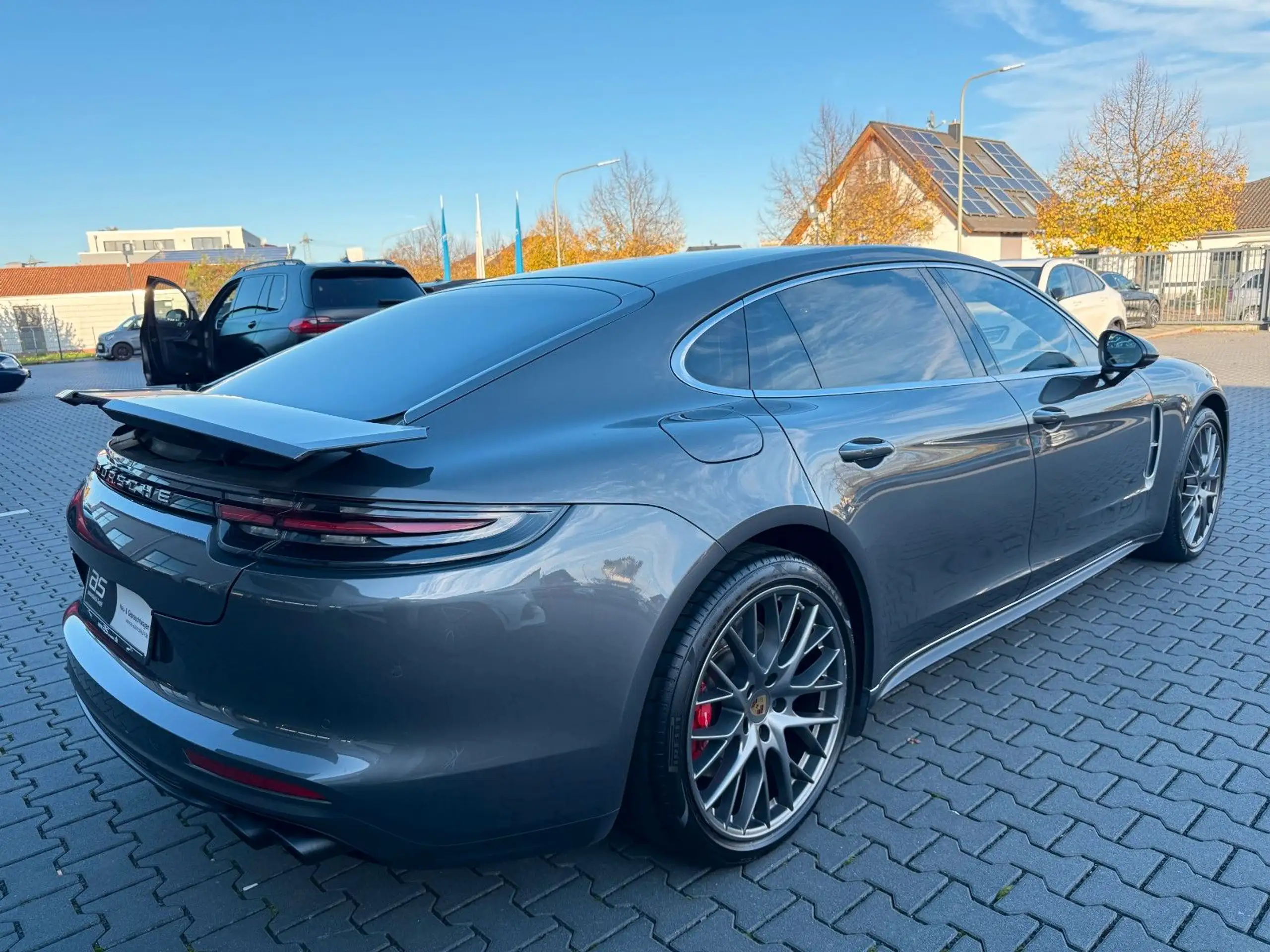 Porsche - Panamera