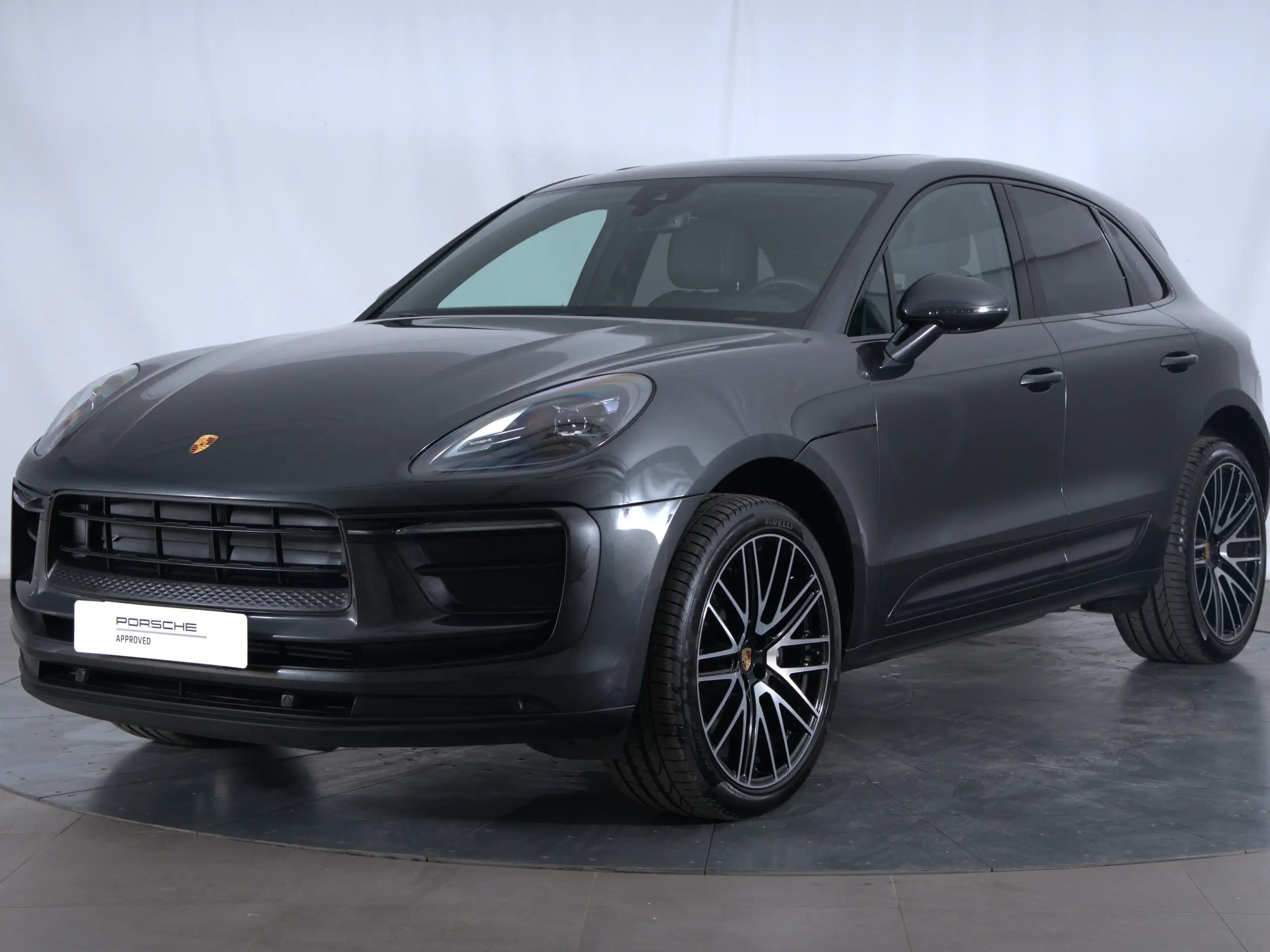 Porsche - Macan