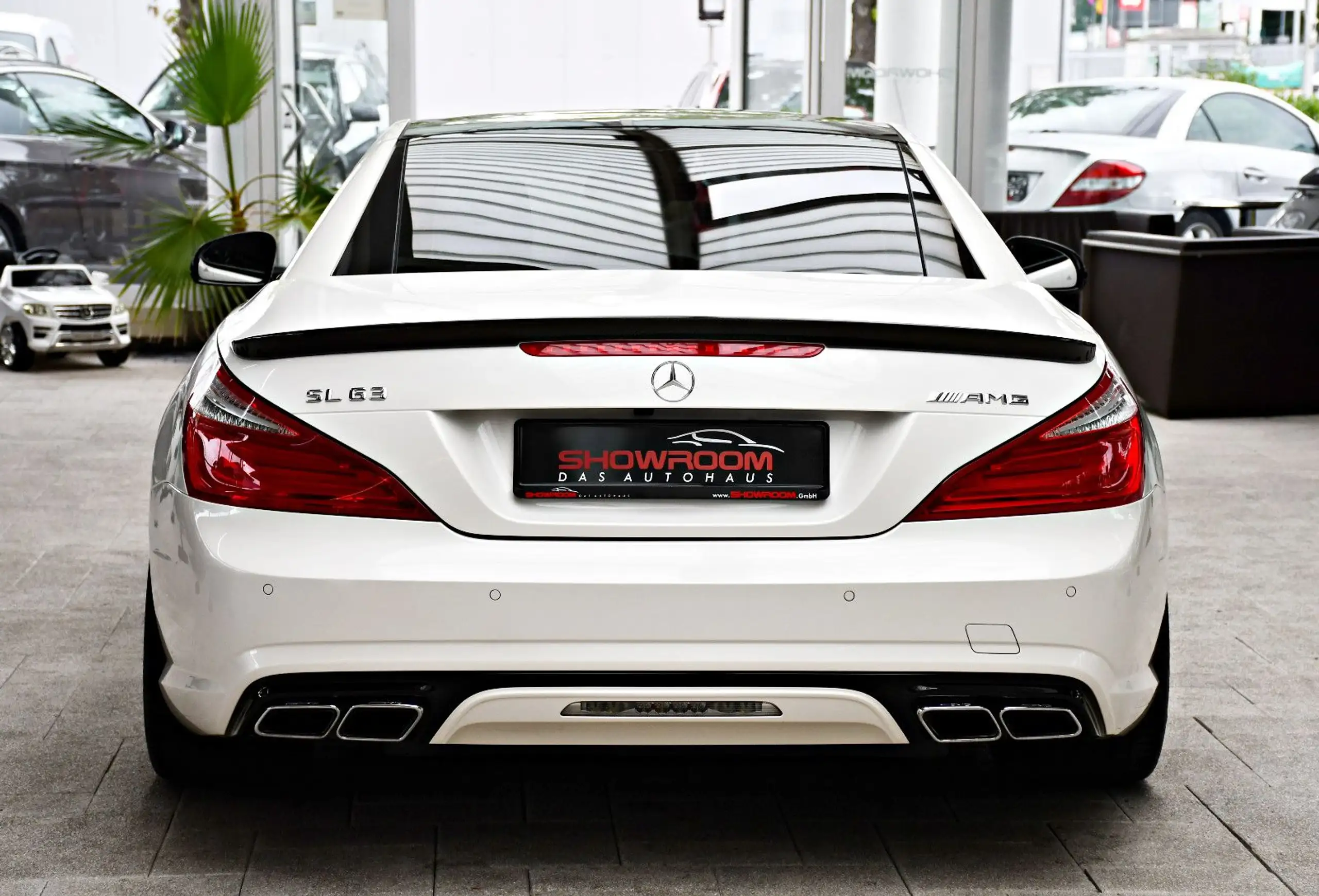 Mercedes-Benz - SL 63 AMG