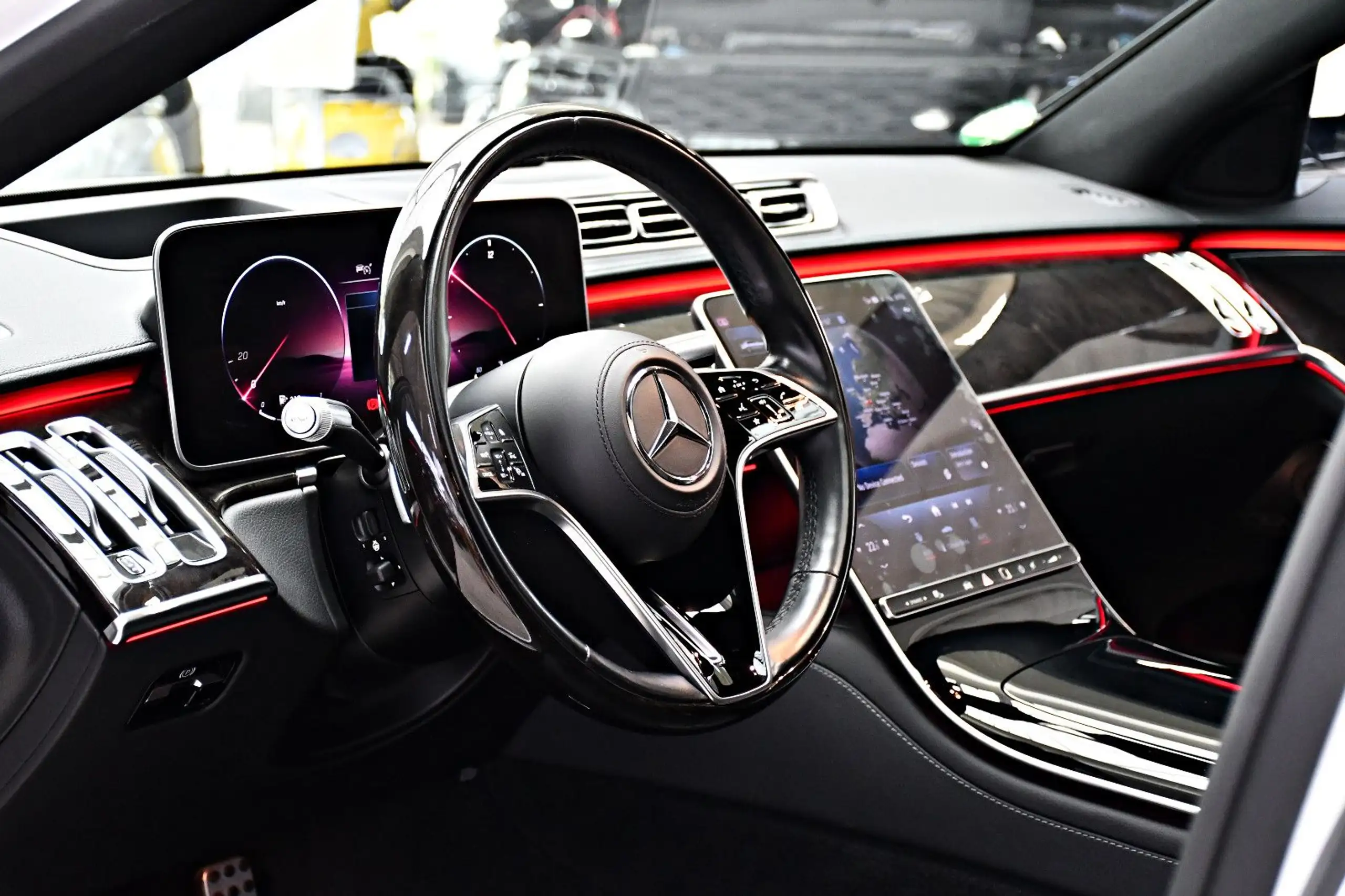 Mercedes-Benz - S 400