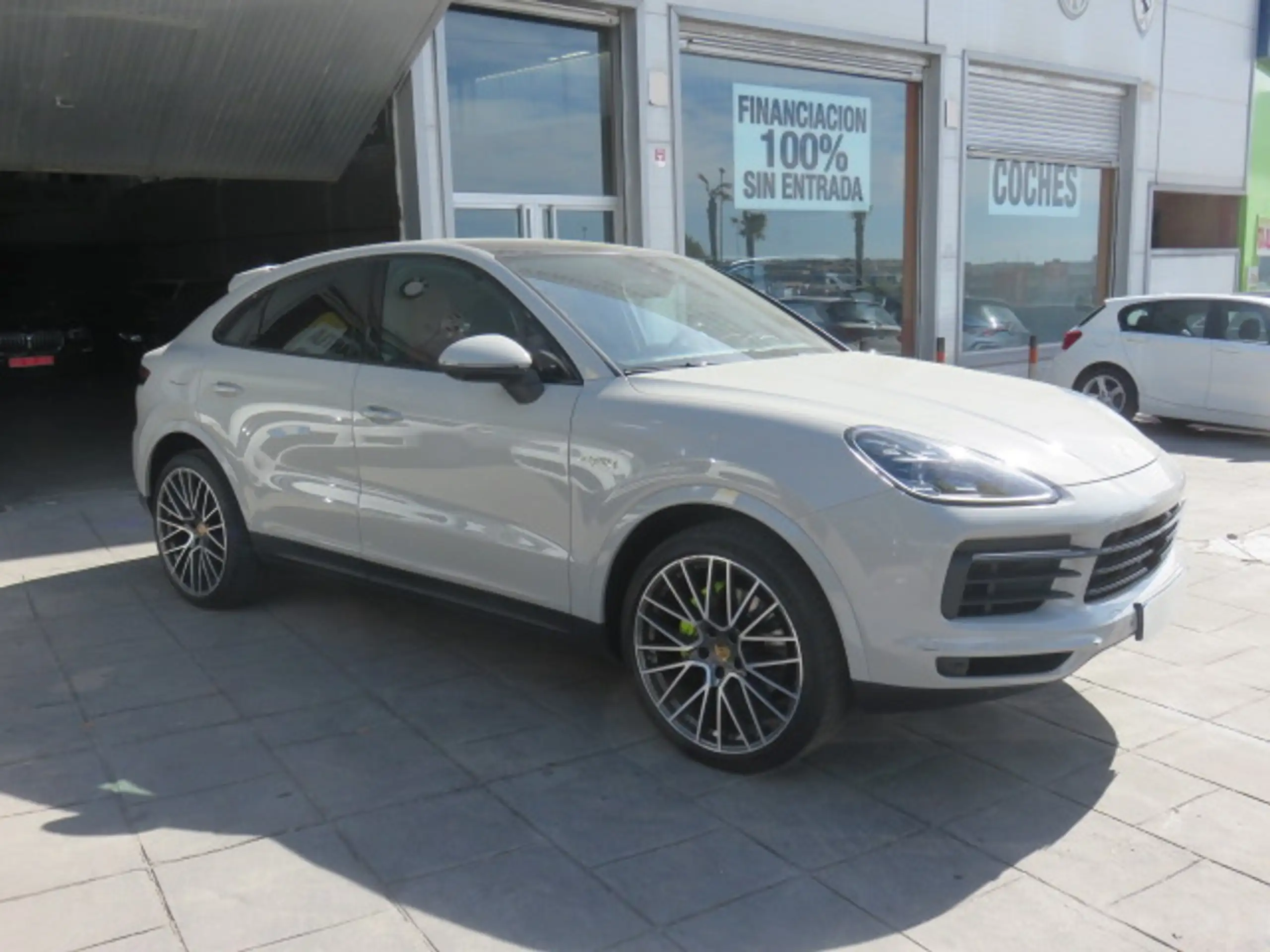 Porsche - Cayenne