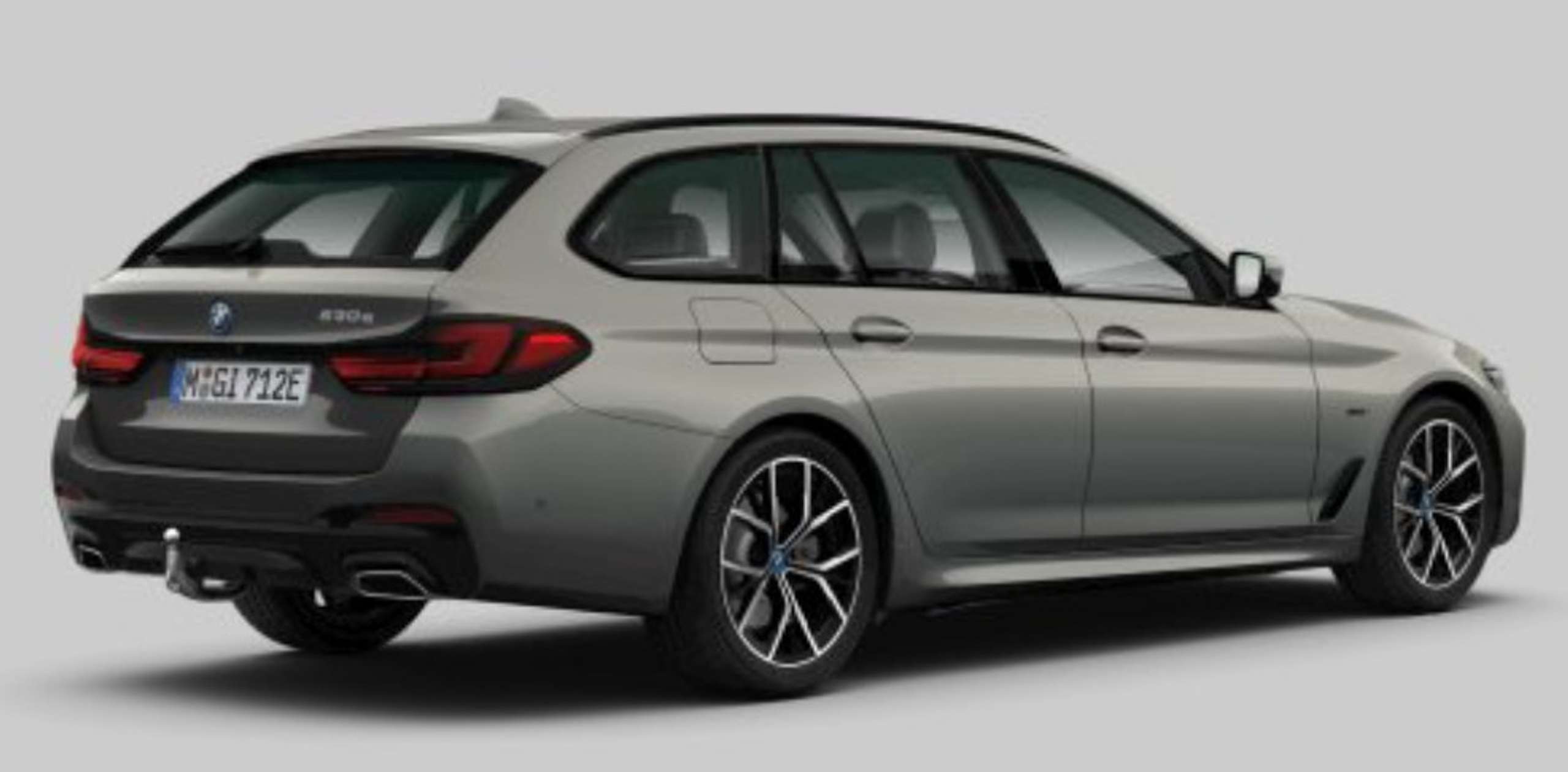 BMW - 530