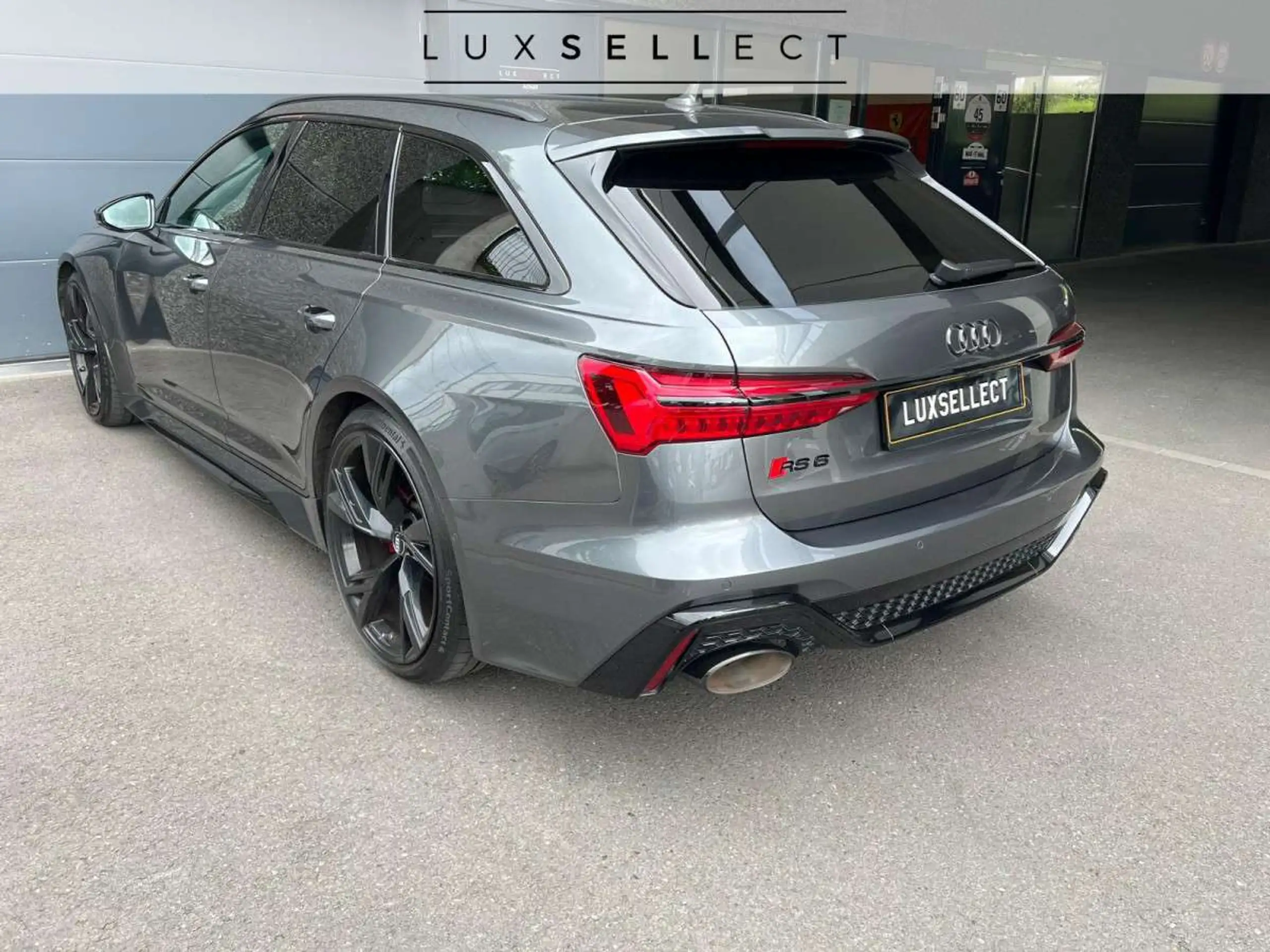 Audi - RS6