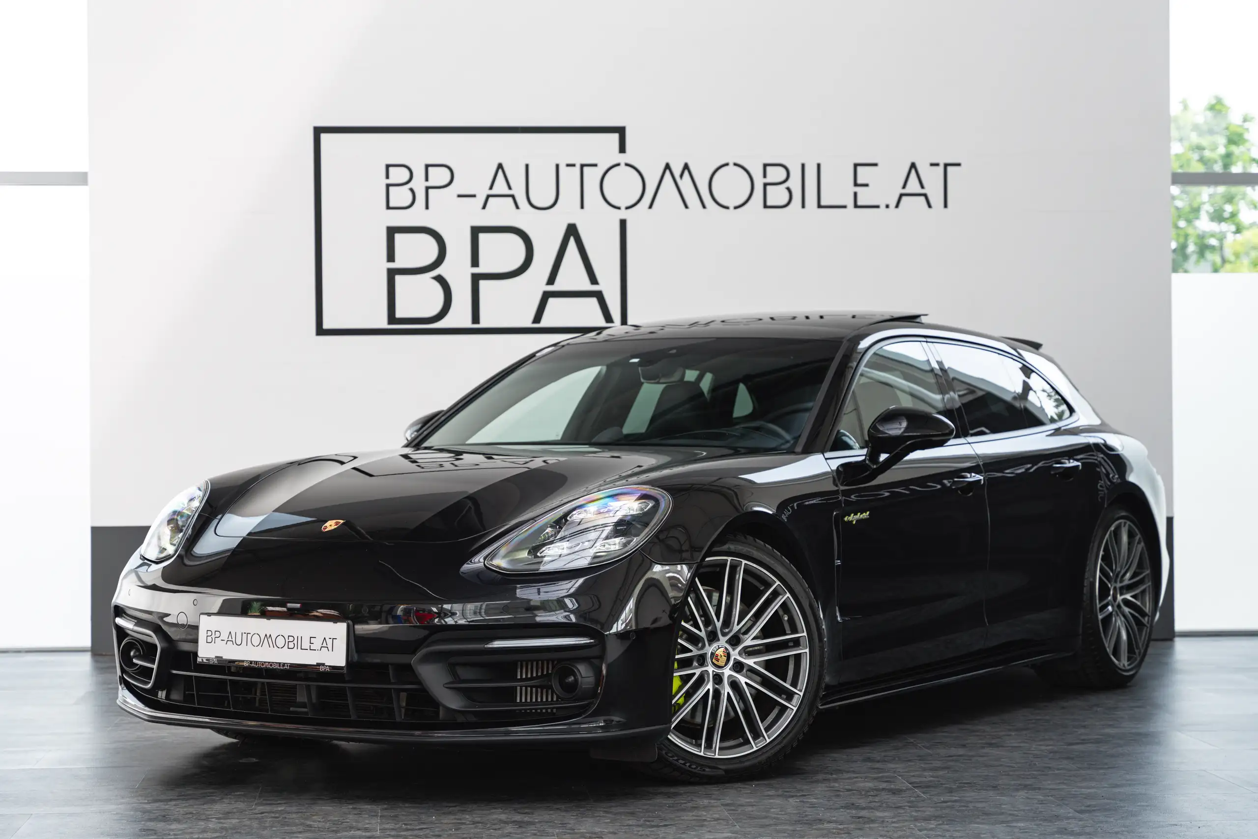 Porsche - Panamera